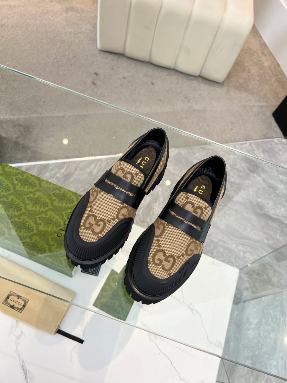 Gucci  Men's loafers Shoes.