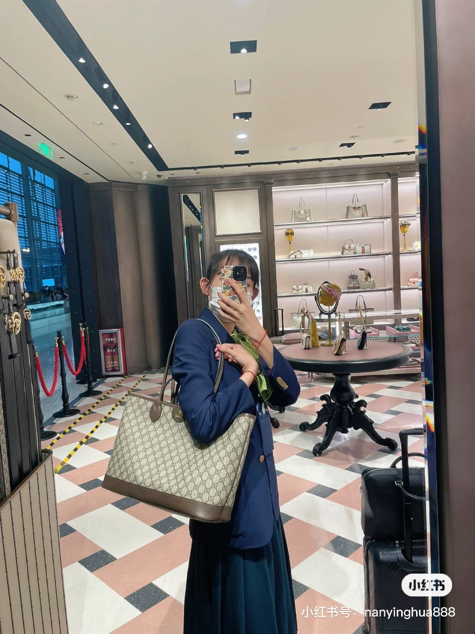 Gucci tote handbag