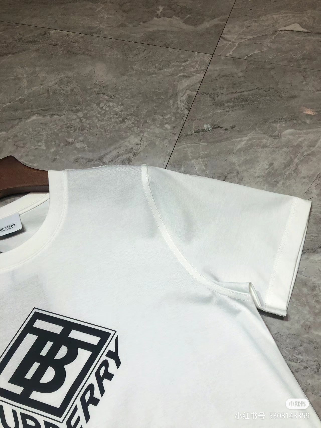 Burberry T-Shirt