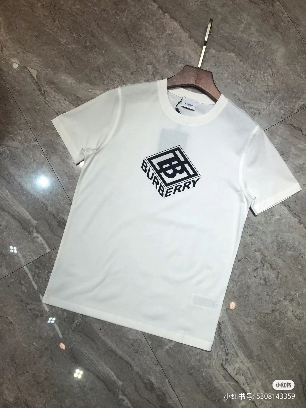 Burberry T-Shirt