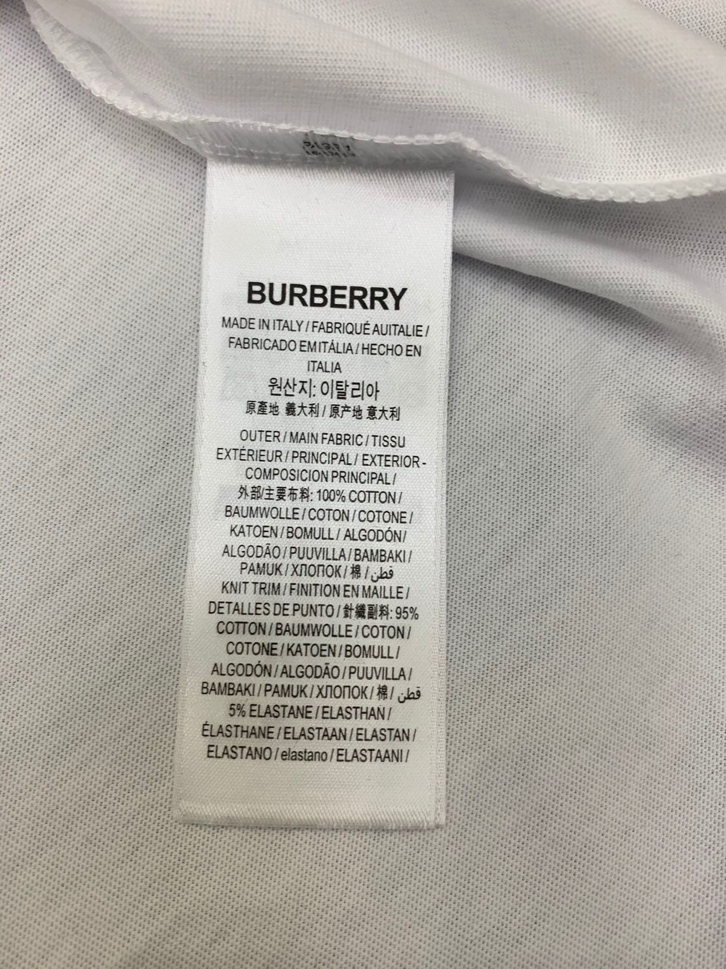 Burberry T-Shirt