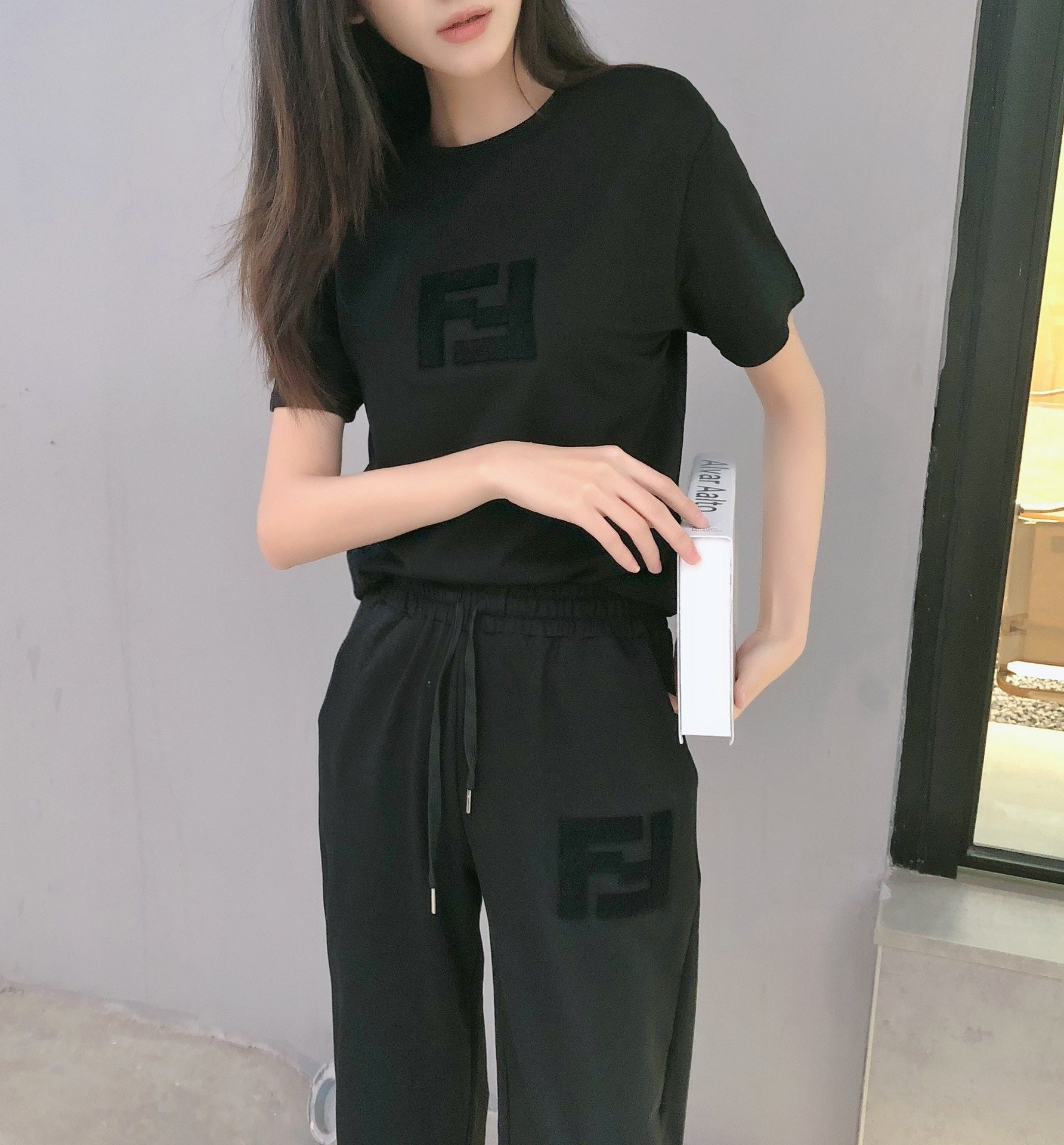 Fendi jumper / jogger and T-Shirt