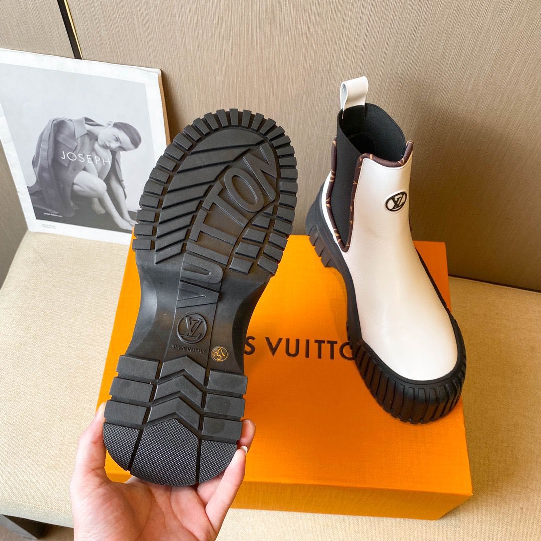 Louis Vuitton Ruby flat ankle boot