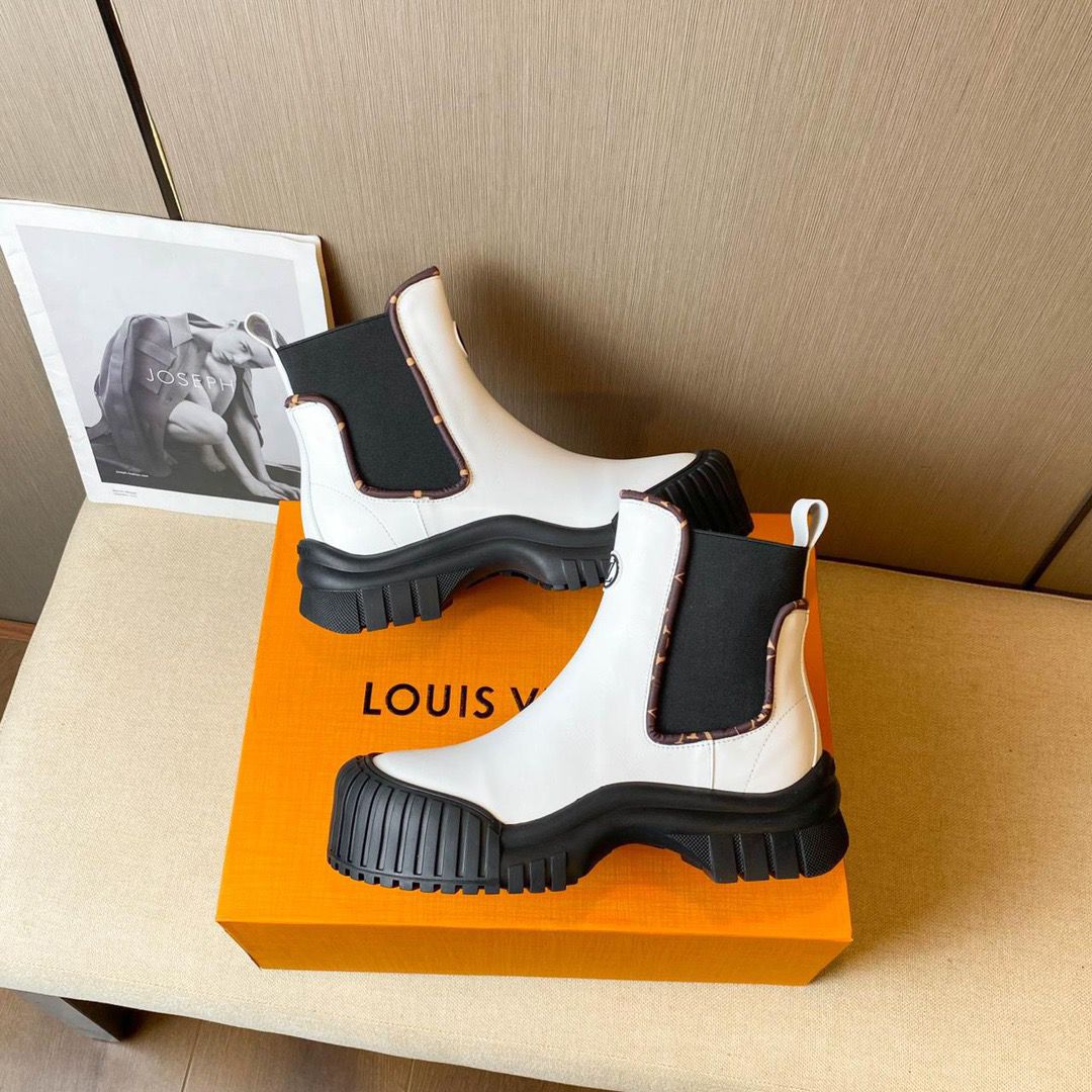 Louis Vuitton Ruby flat ankle boot