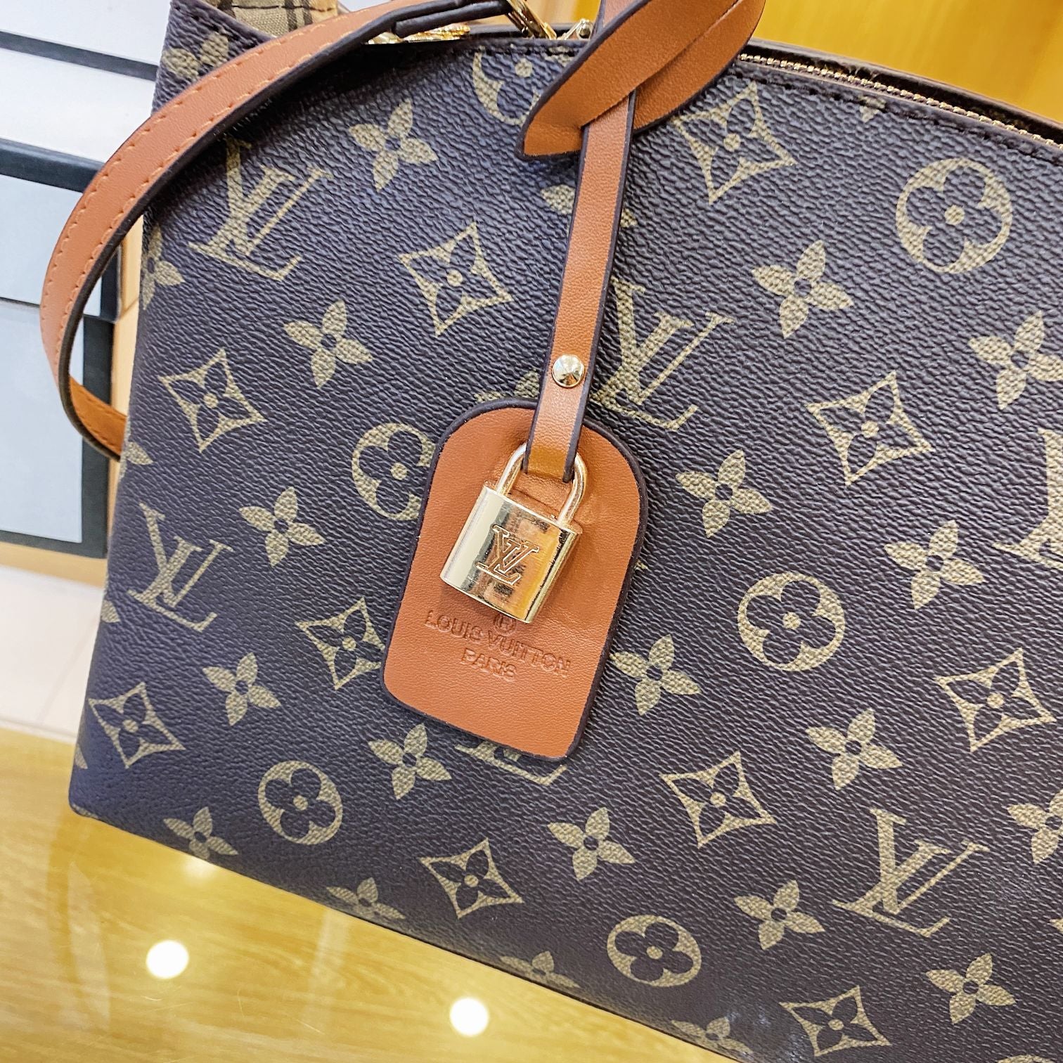 Louis vuitton handbag