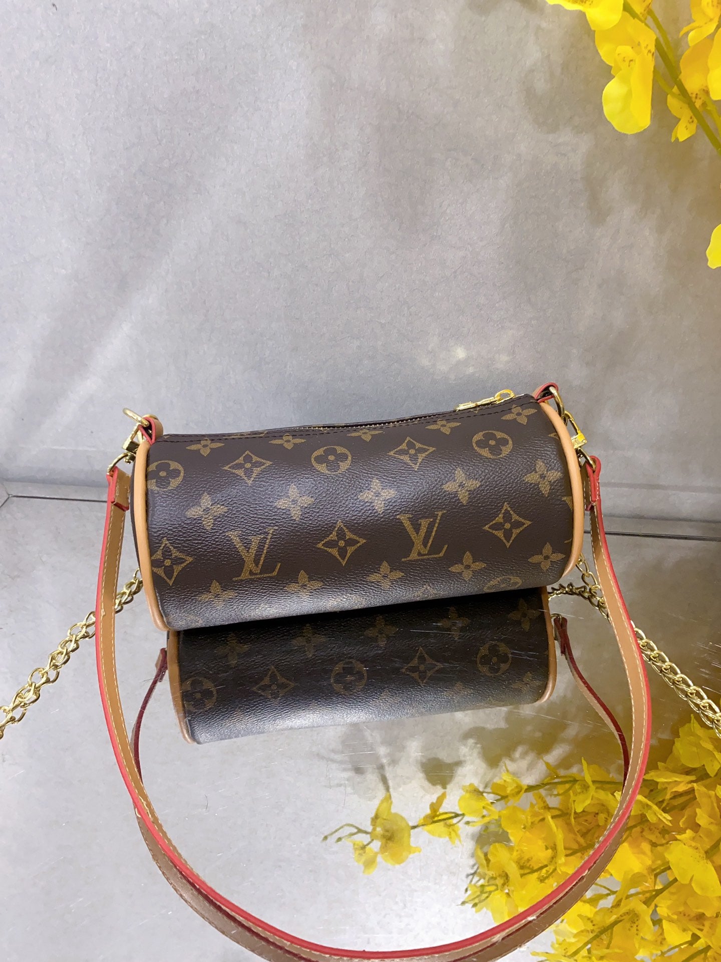 Louis vuitton handbag