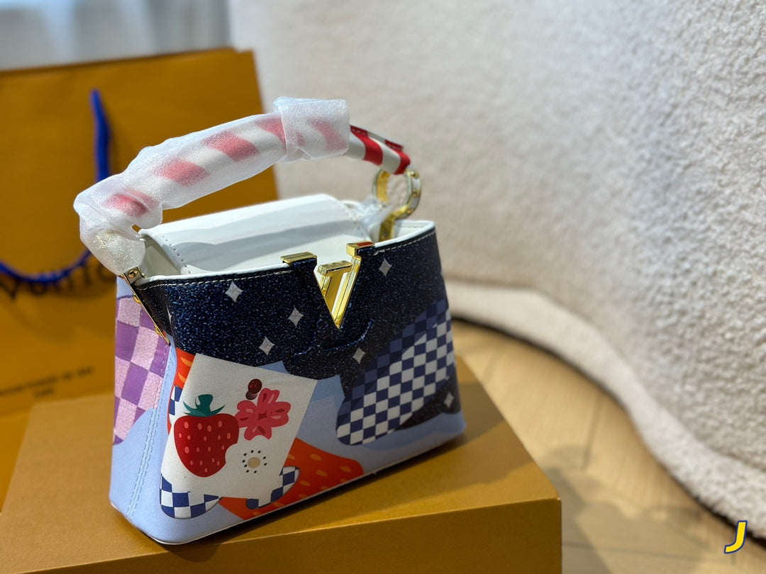Louis Vuitton Capucines Handbag( 27cm snd 20cm)