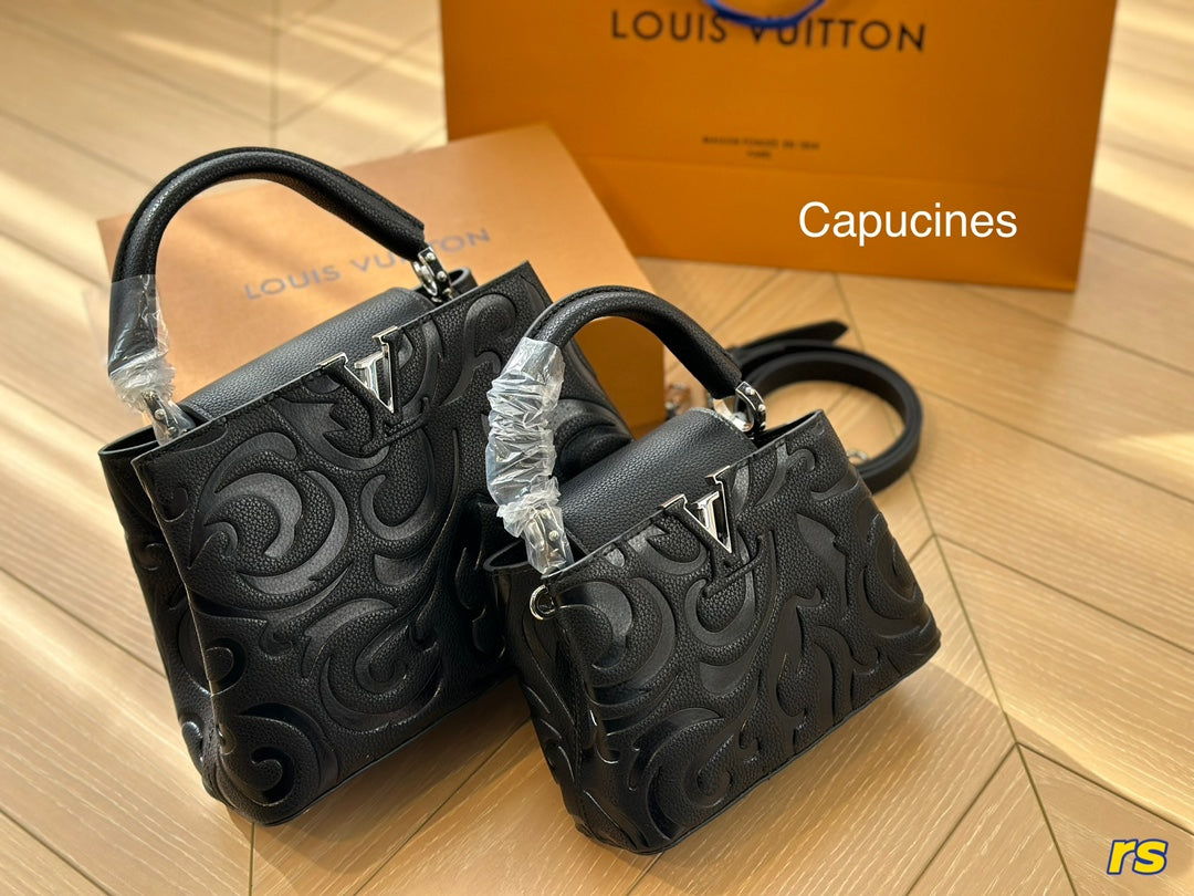 Louis Vuitton Capucines Handbag( 27cm and 20cm)