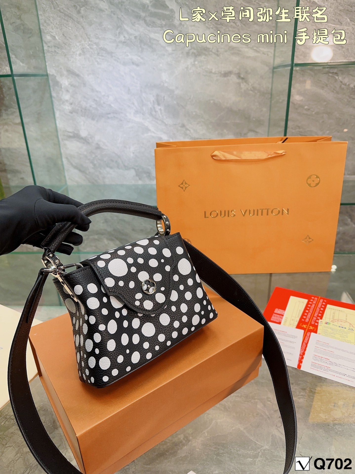 Louis Vuitton Capucines Handbag( 20cm)