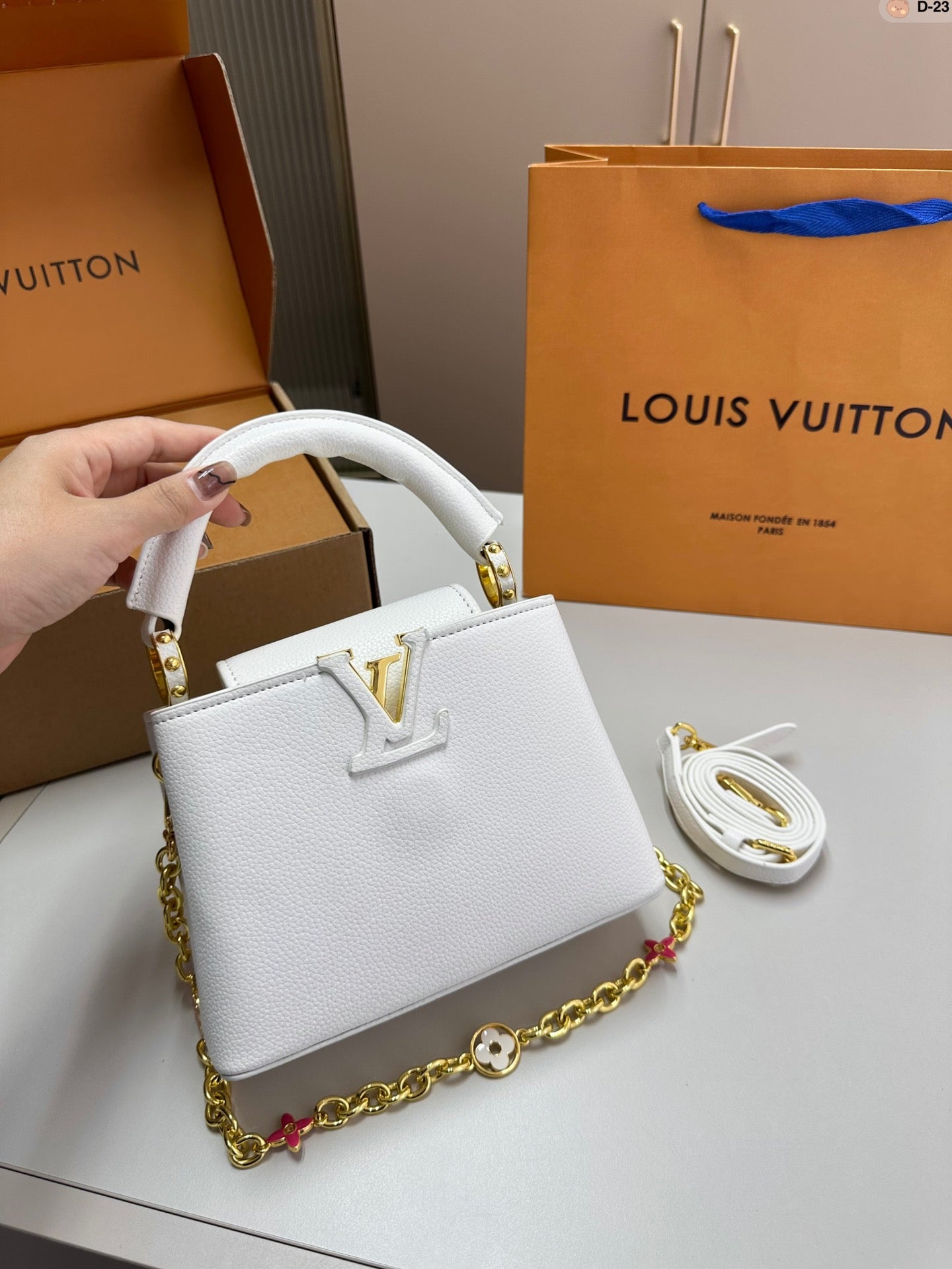 Louis Vuitton Capucines Handbag( 20cm)