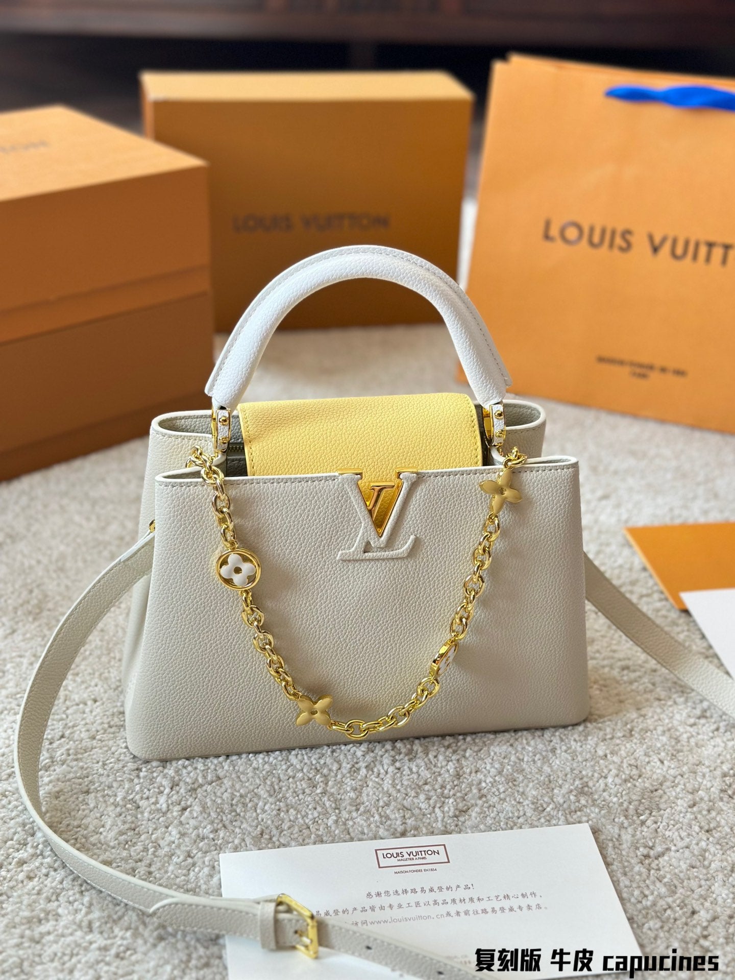 Copy of Louis Vuitton Capucines Handbag( 27cm and 20cm)