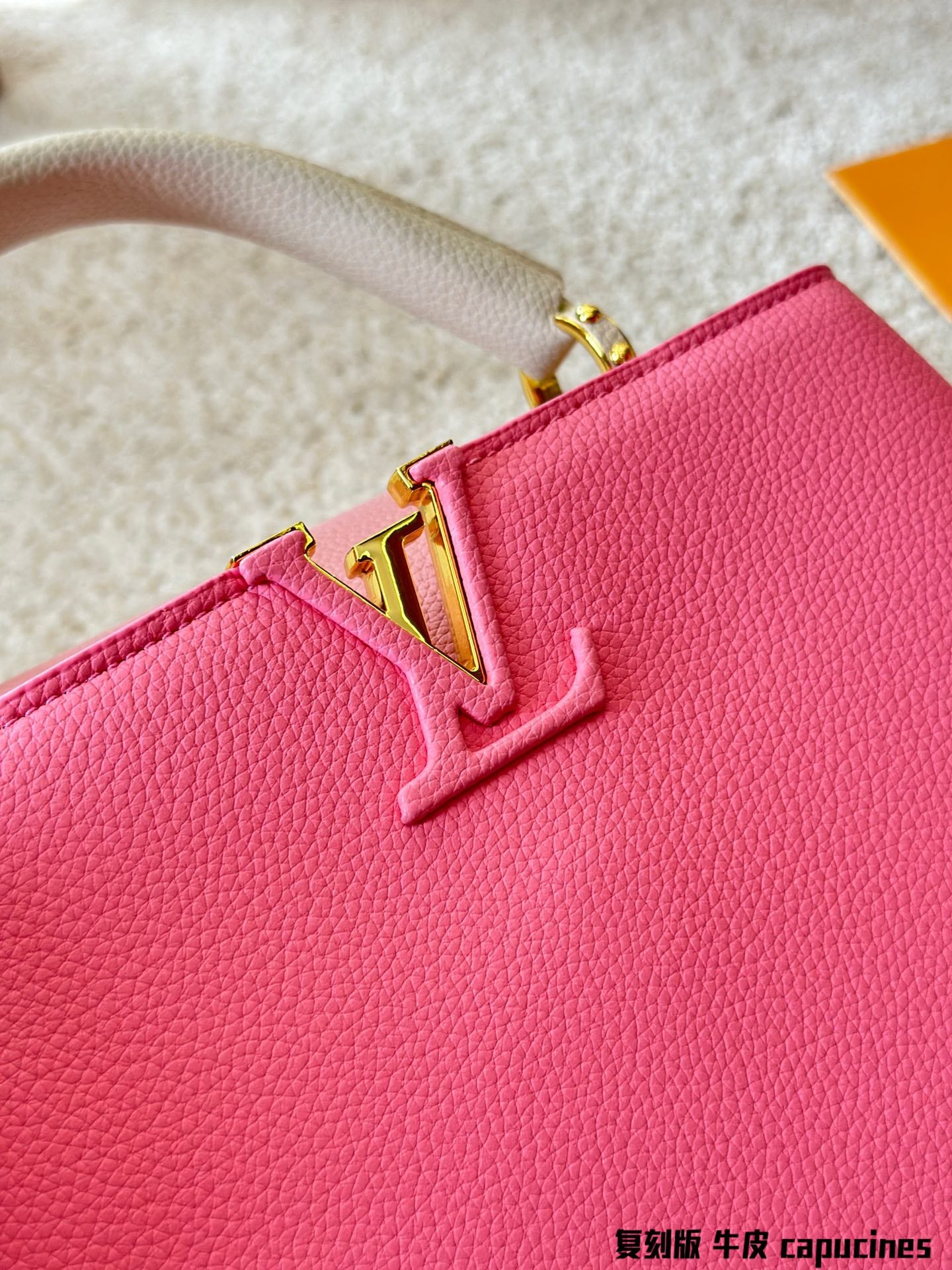 Louis Vuitton Capucines Handbag( 27cm and 20cm)