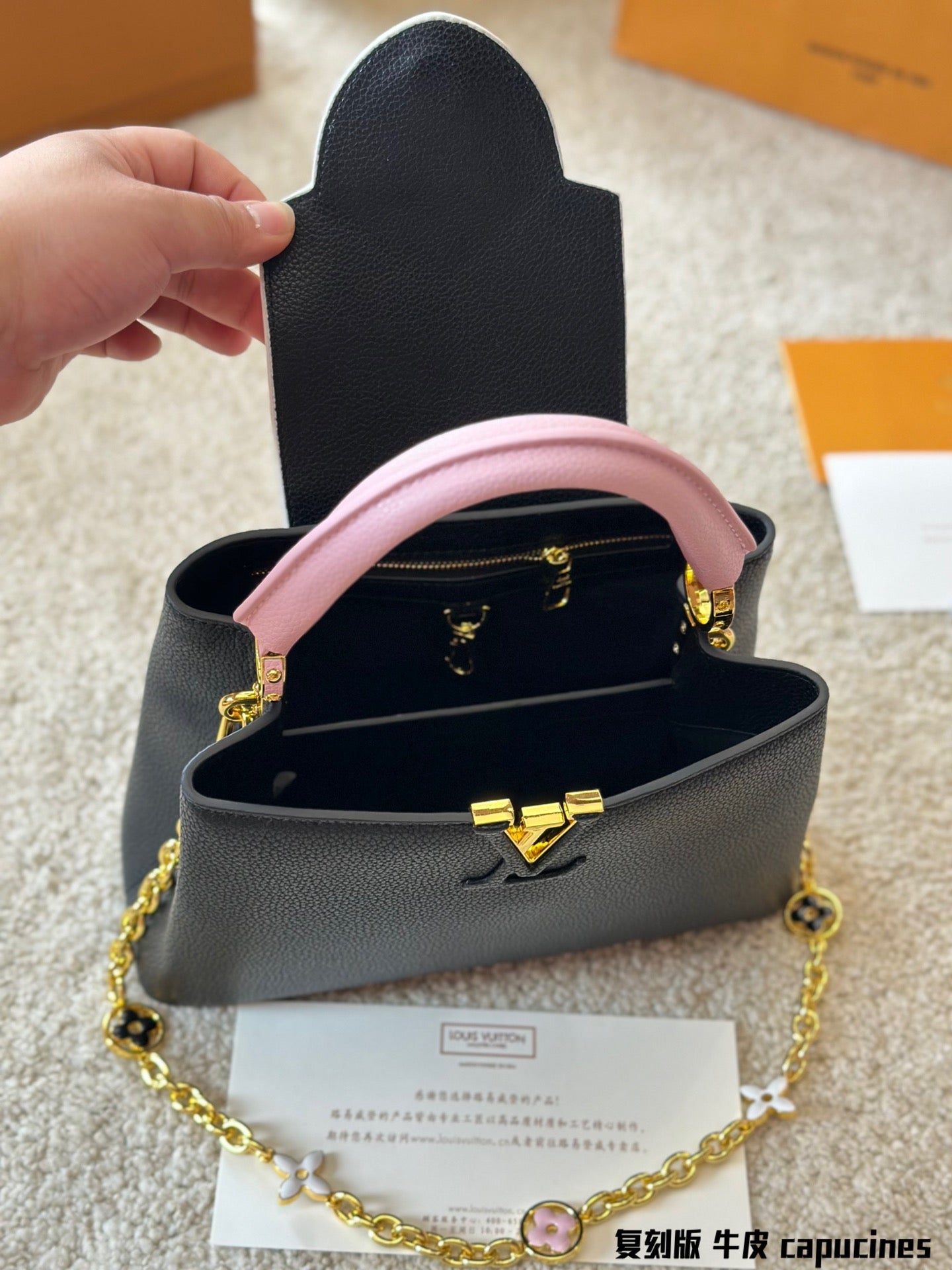 Copy of Louis Vuitton Capucines Handbag( 27cm and 20cm)