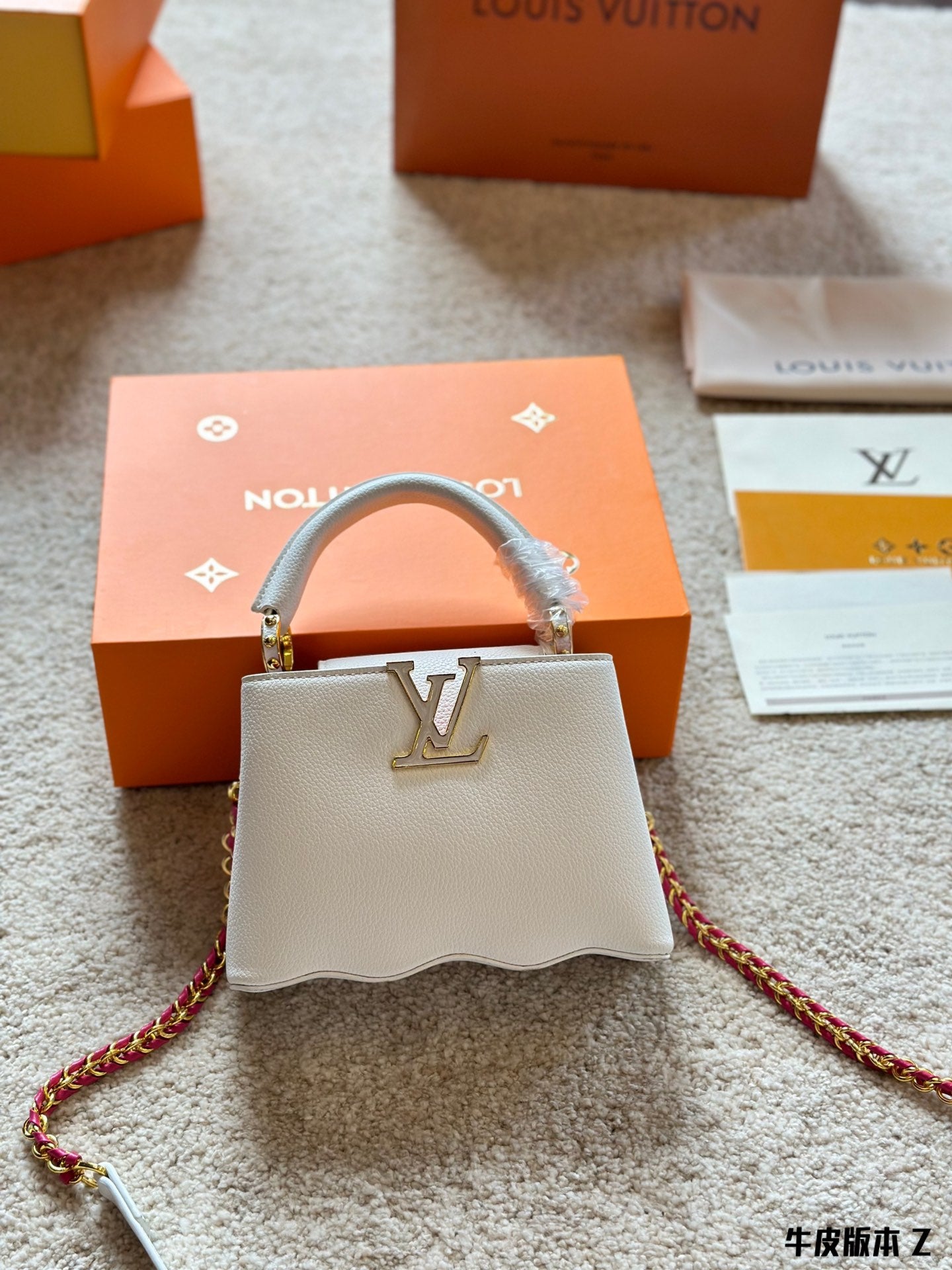 Louis Vuitton Capucines Handbag( 27cm and 20cm)