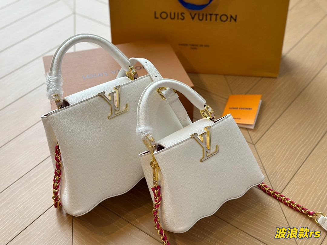Louis Vuitton Capucines Handbag( 27cm and 20cm)