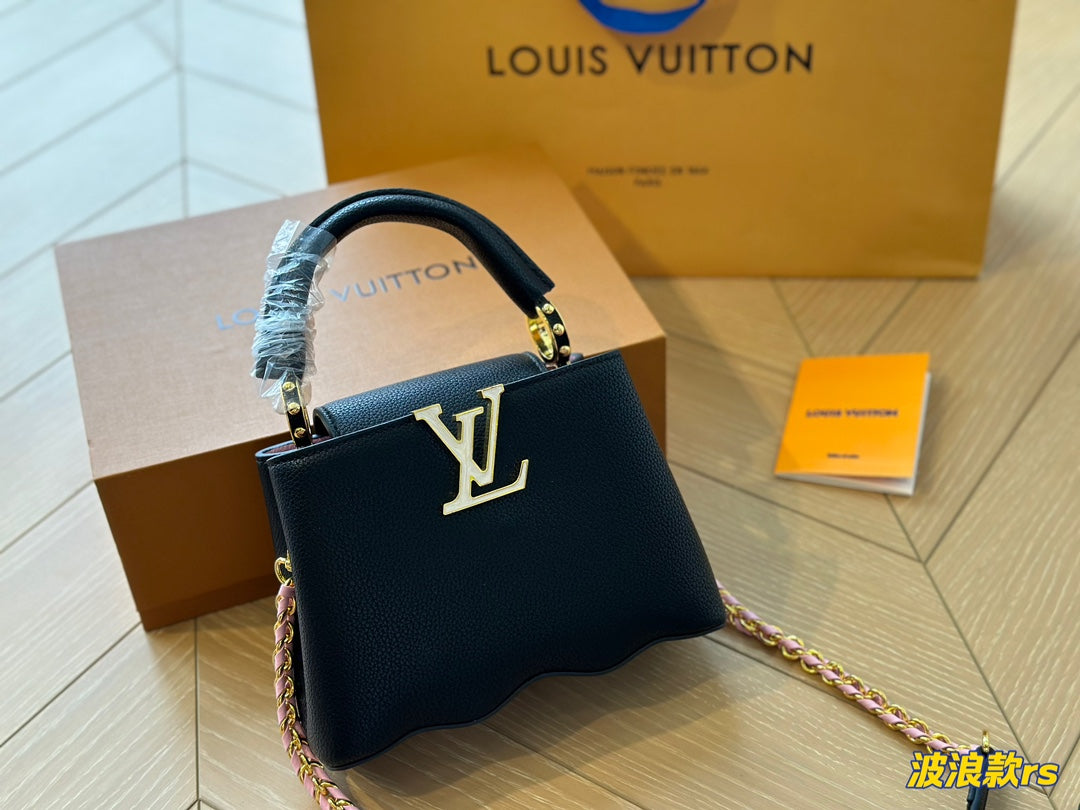 Louis Vuitton Capucines Handbag( 27cm and 20cm)