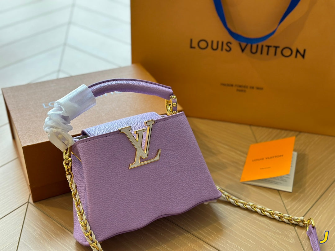 Louis Vuitton Capucines Handbag( 27cm and 20cm)