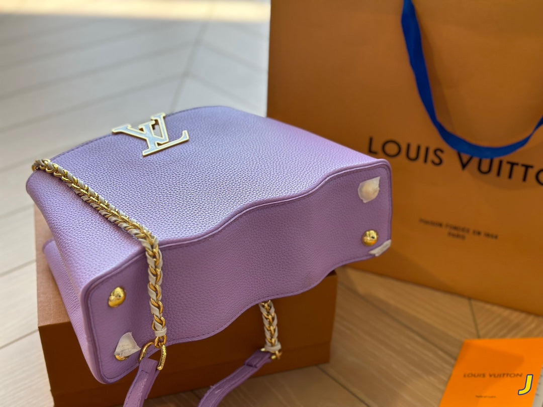 Louis Vuitton Capucines Handbag( 27cm and 20cm)