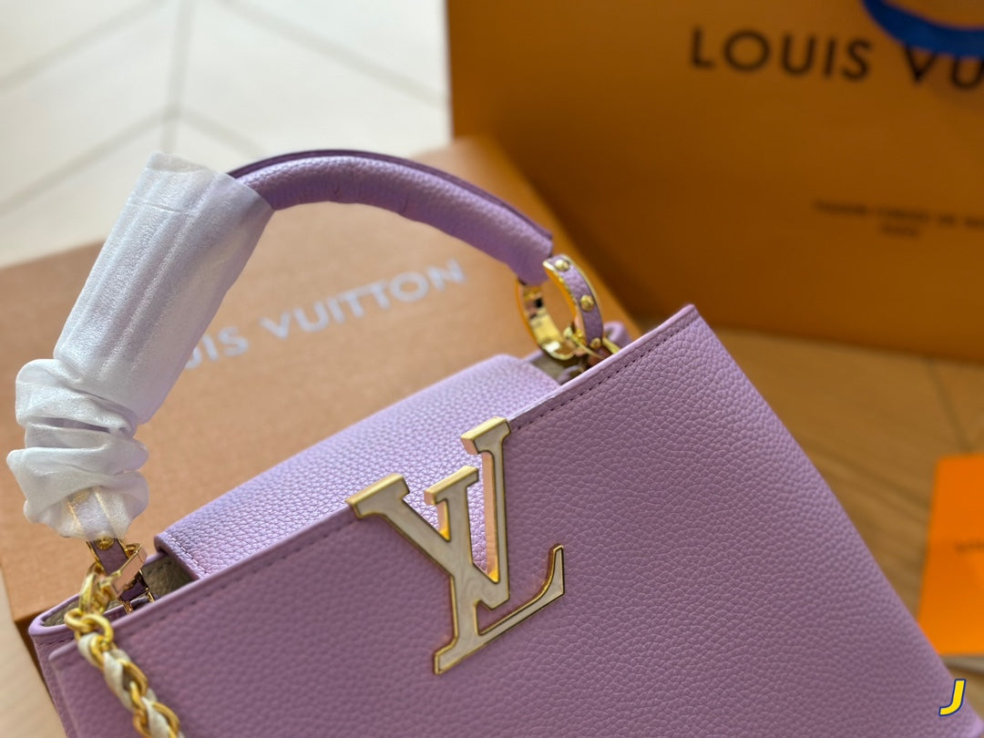 Louis Vuitton Capucines Handbag( 27cm and 20cm)
