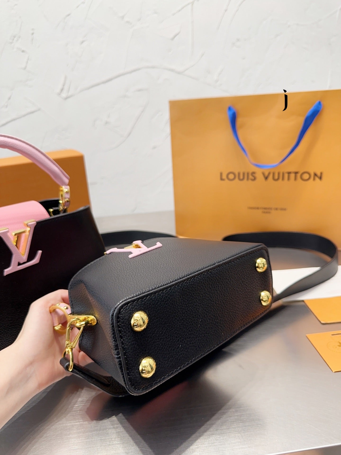 Louis Vuitton Capucines Handbag( 27cm and 20cm)