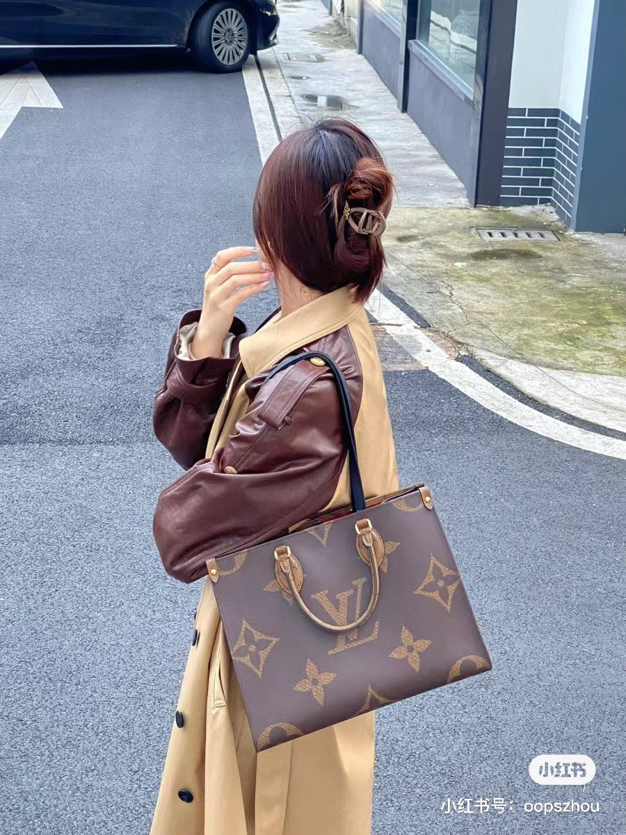 Louis vuitton handbags and free bag organizer