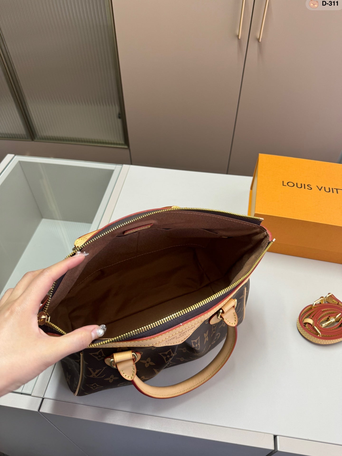 Louis vuitton handbags