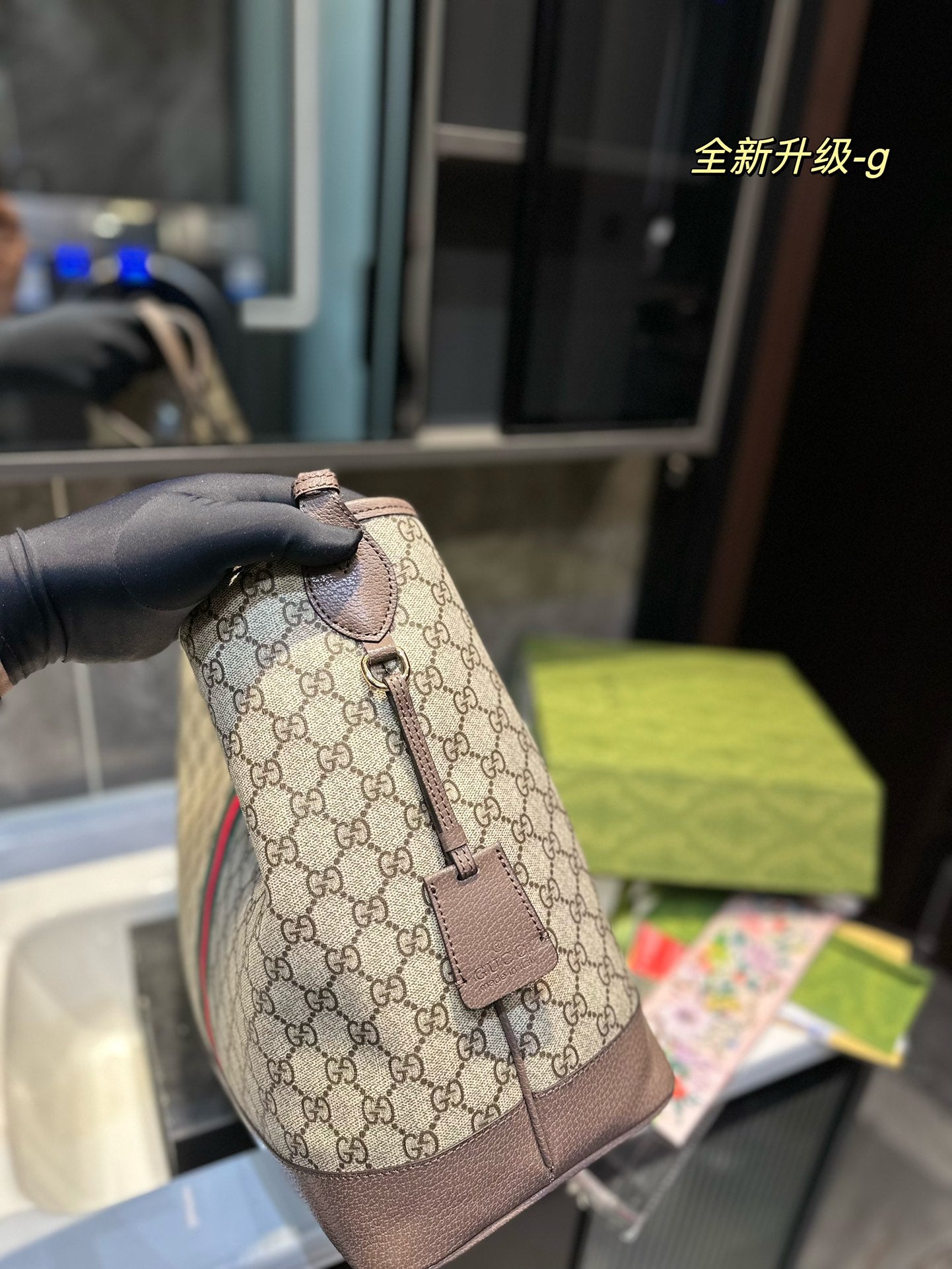 Gucci Handbag + Free Twilly scarf