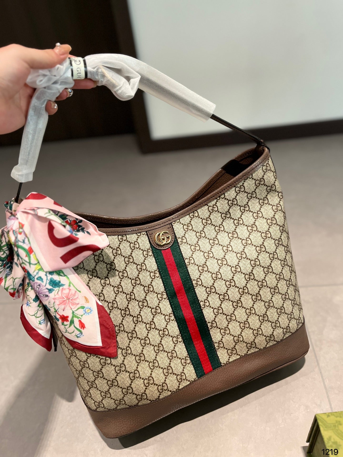 Gucci Handbag + Free Twilly scarf