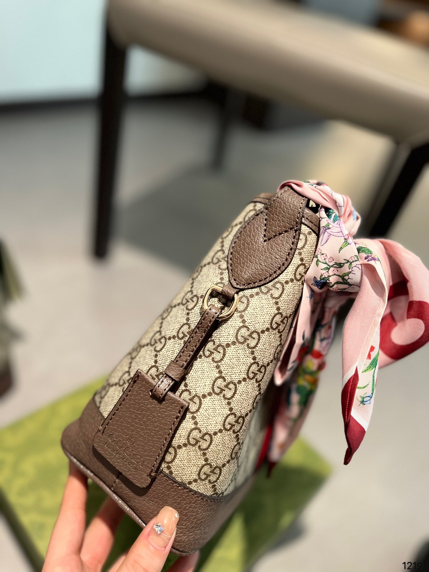 Gucci Handbag + Free Twilly scarf