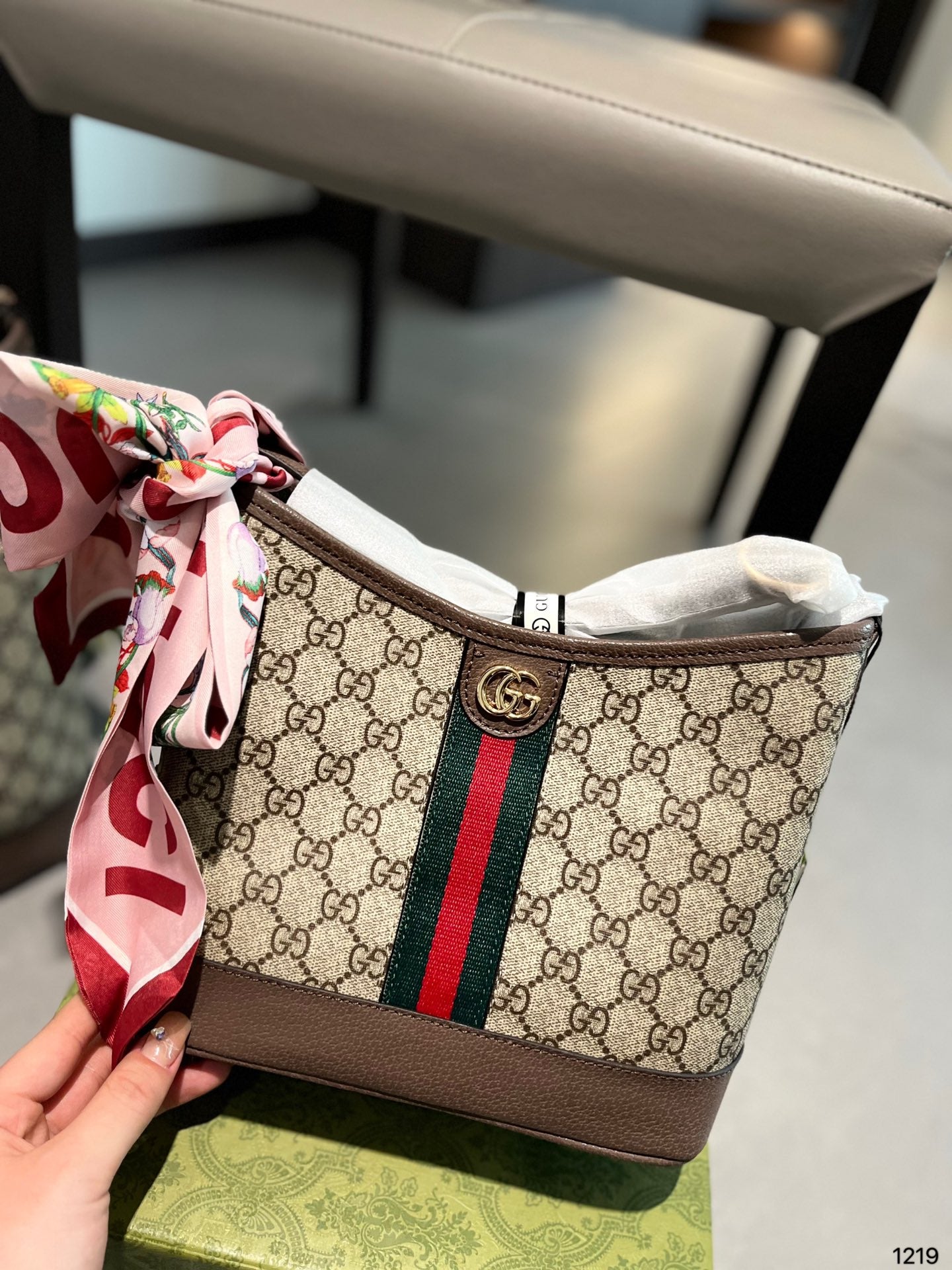 Gucci Handbag + Free Twilly scarf