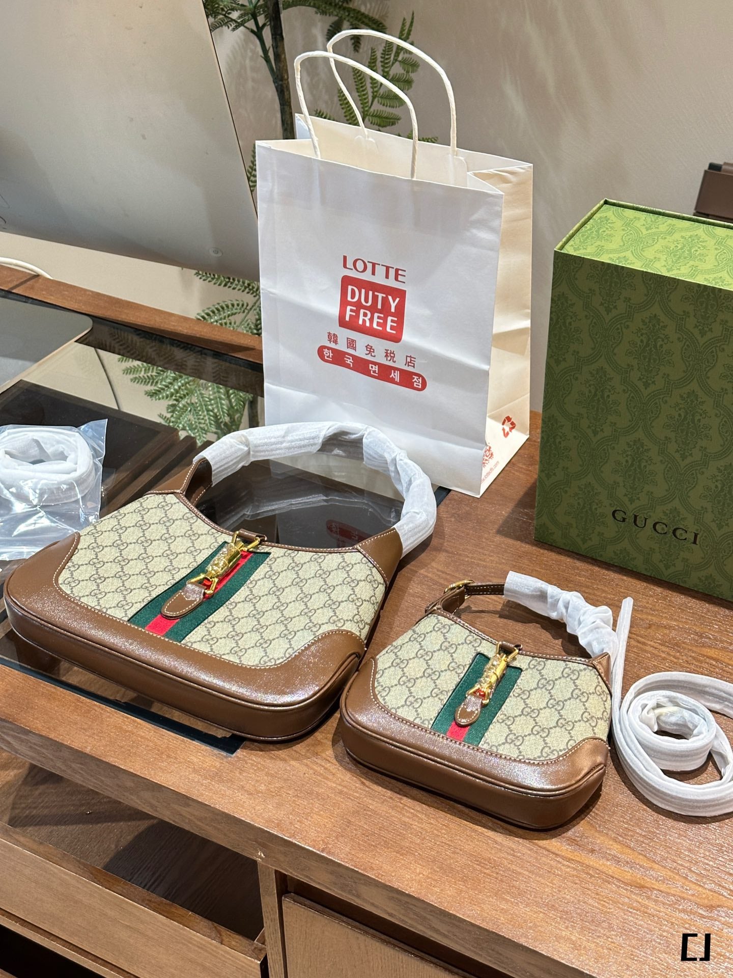 Duty free gucci bag sale