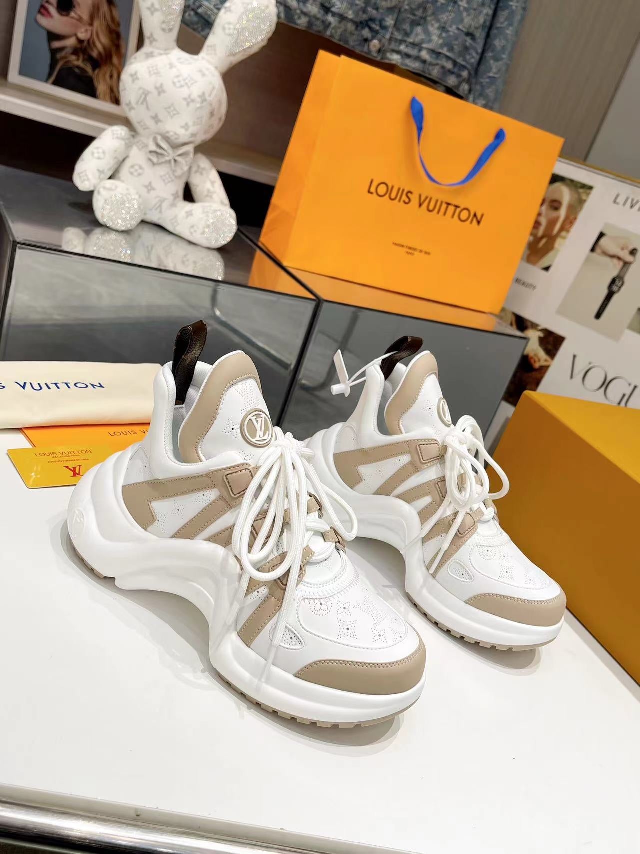 Louis Vuitton  Sneakers