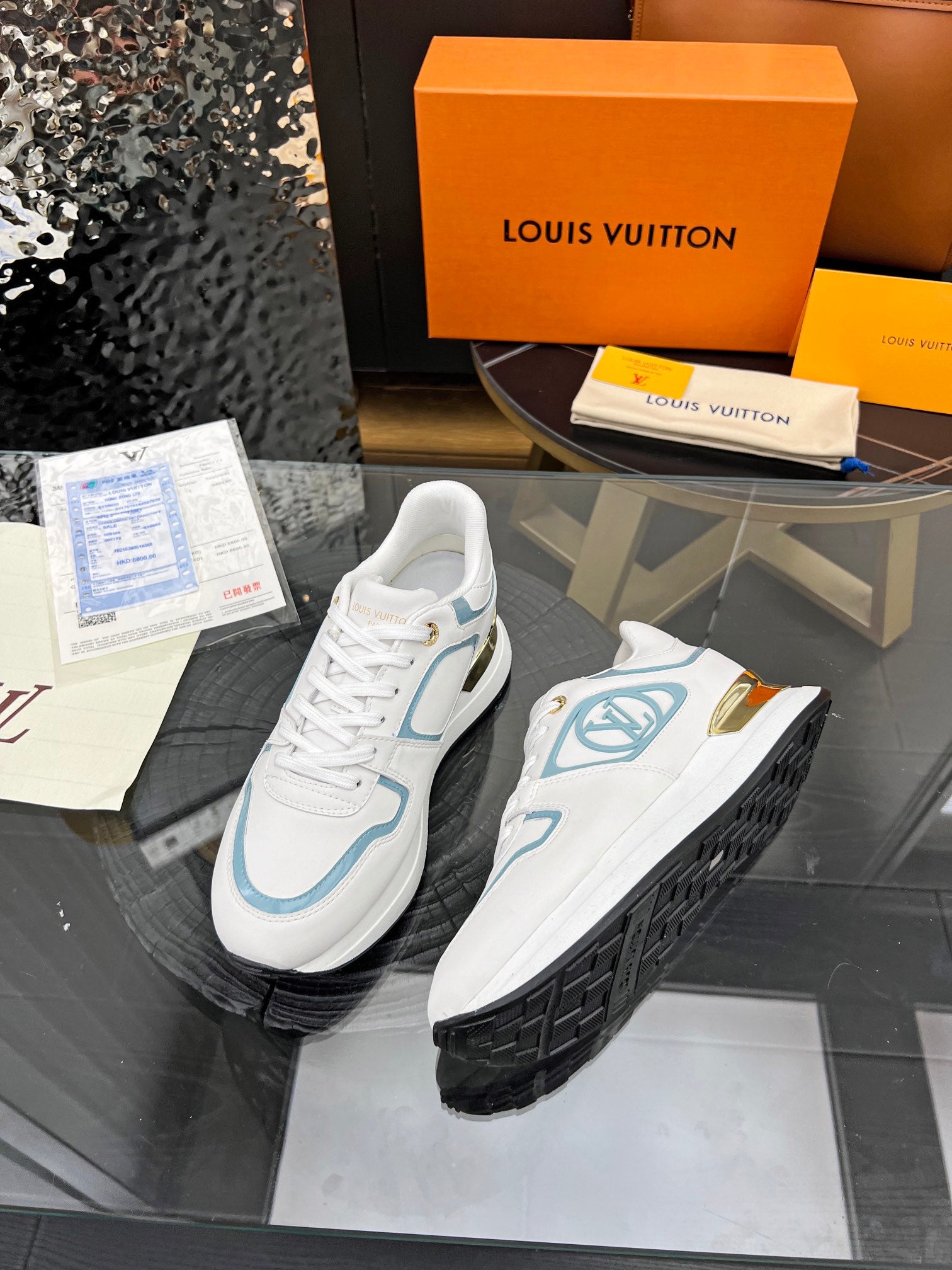 Louis Vuitton  Sneakers