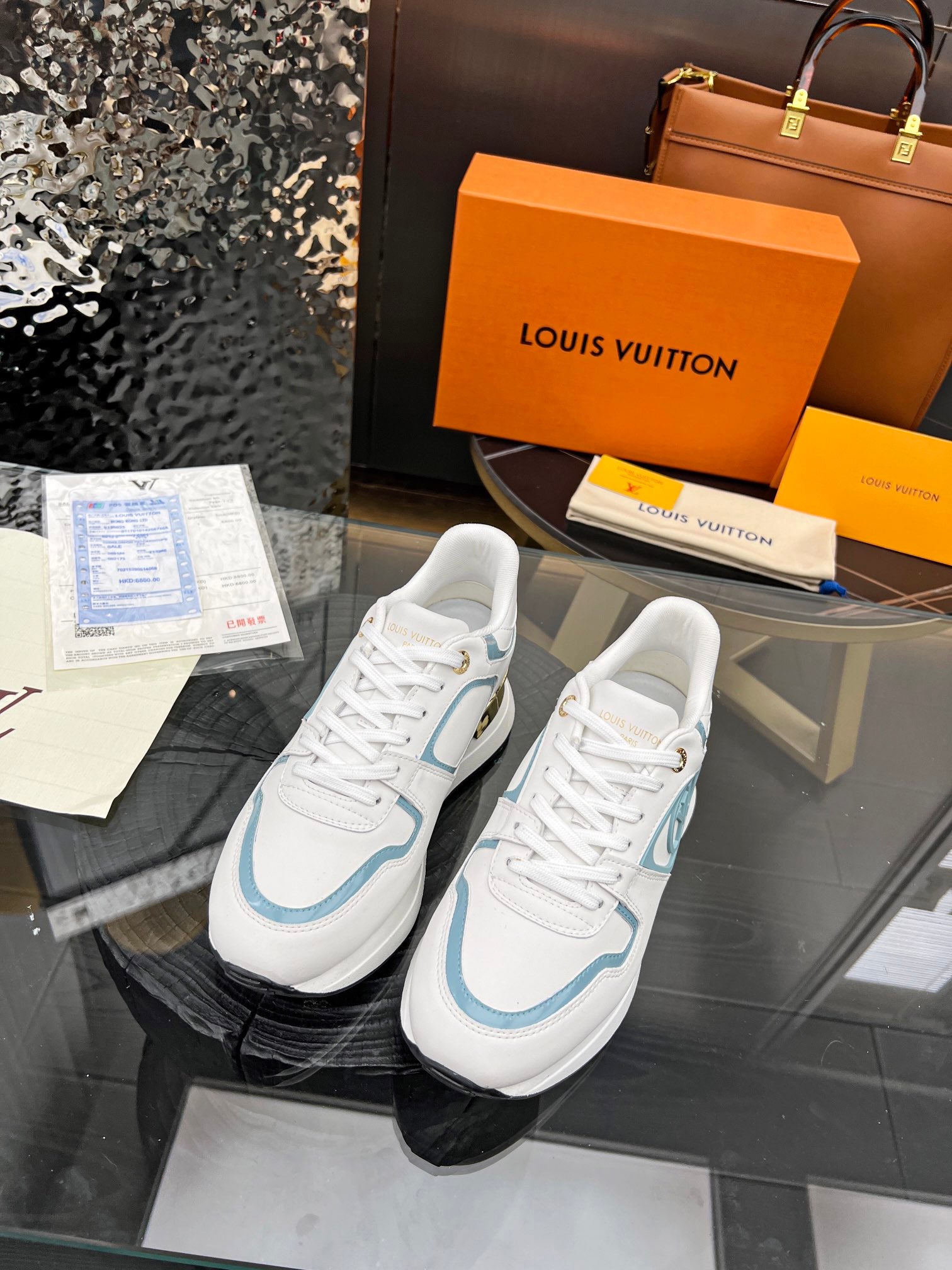 Louis Vuitton  Sneakers