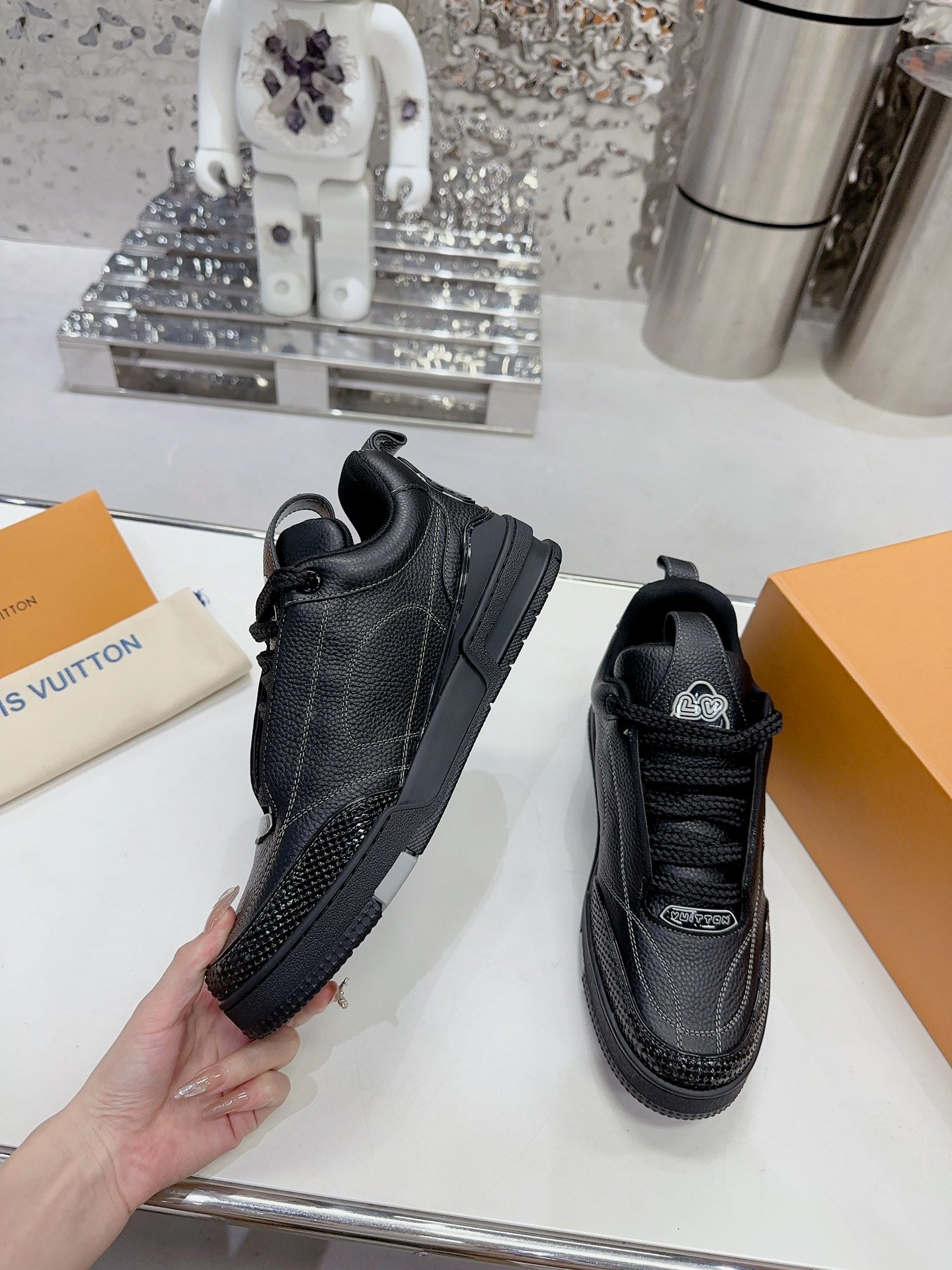 Louis Vuitton  Sneakers