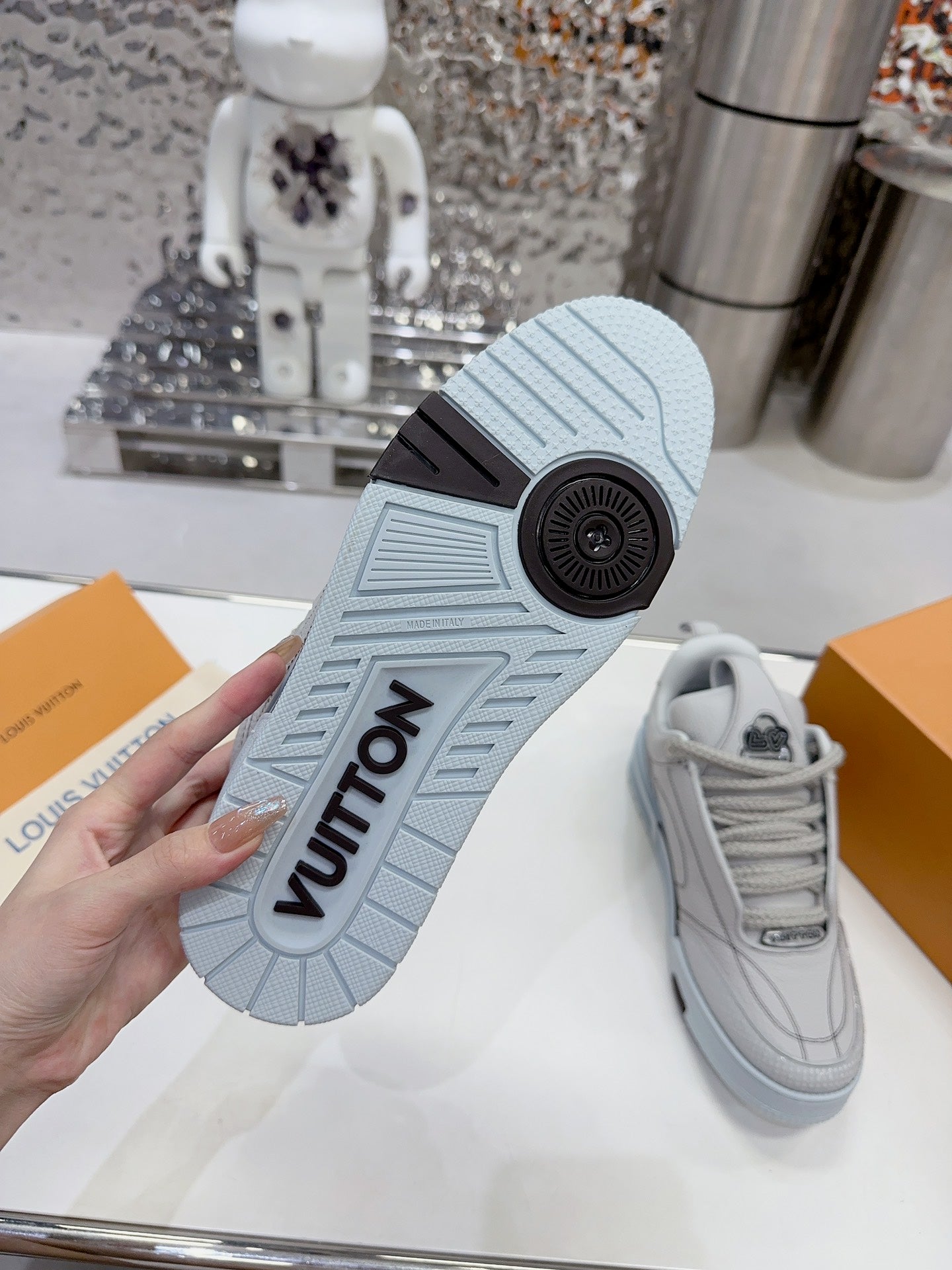 Louis Vuitton  Sneakers