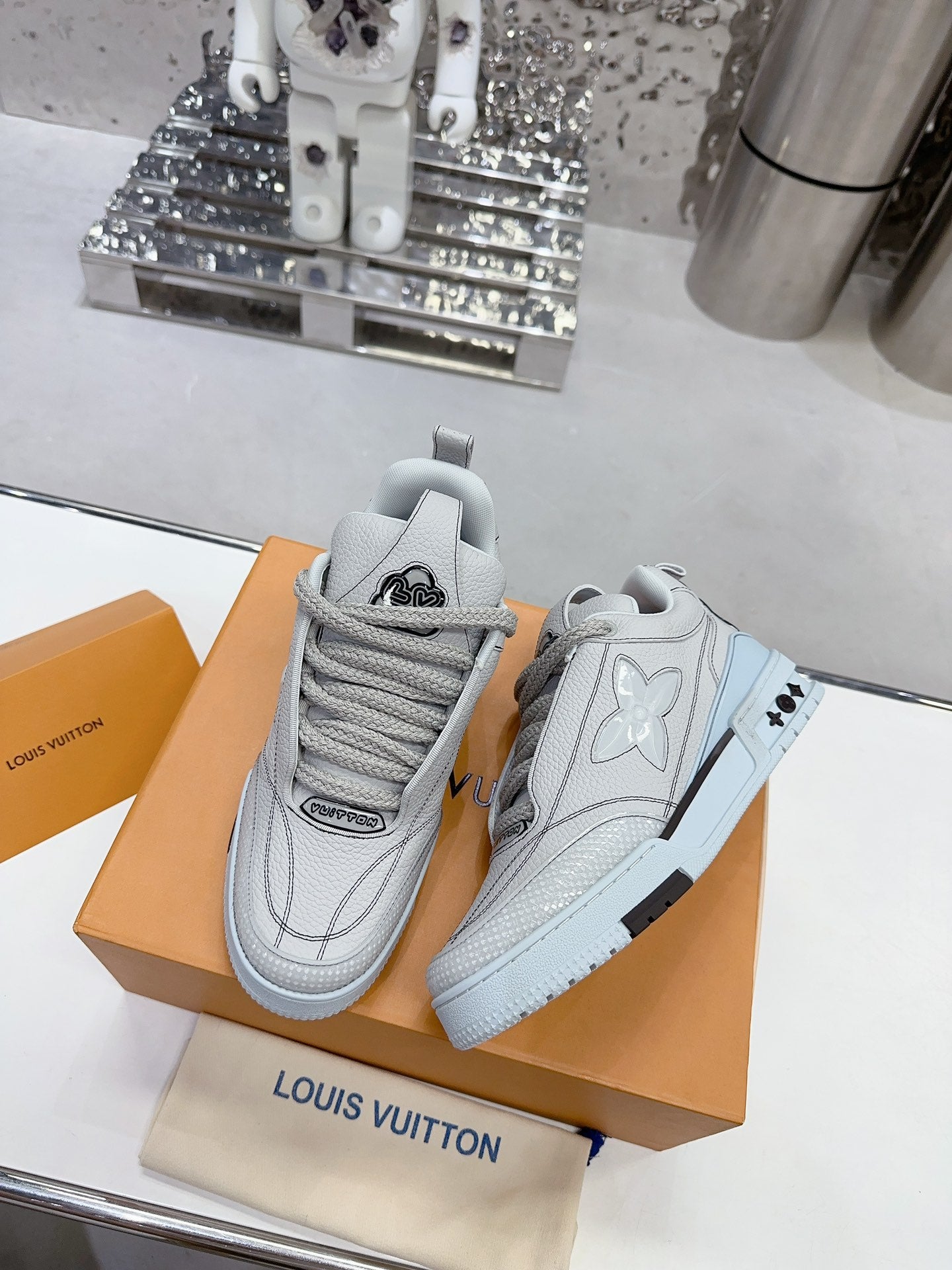 Louis Vuitton  Sneakers