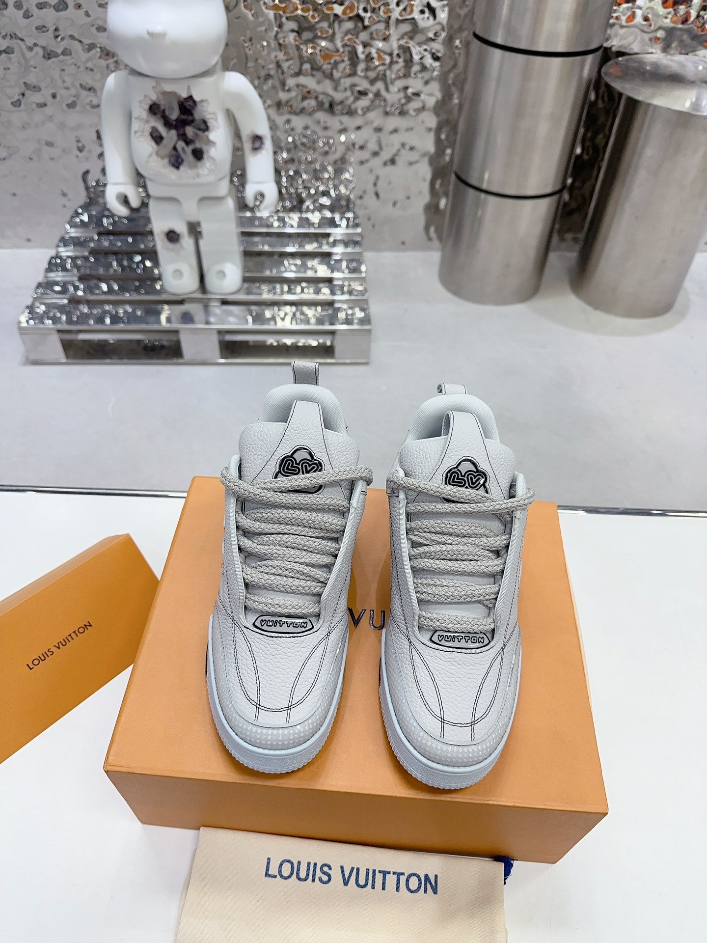 Louis Vuitton  Sneakers