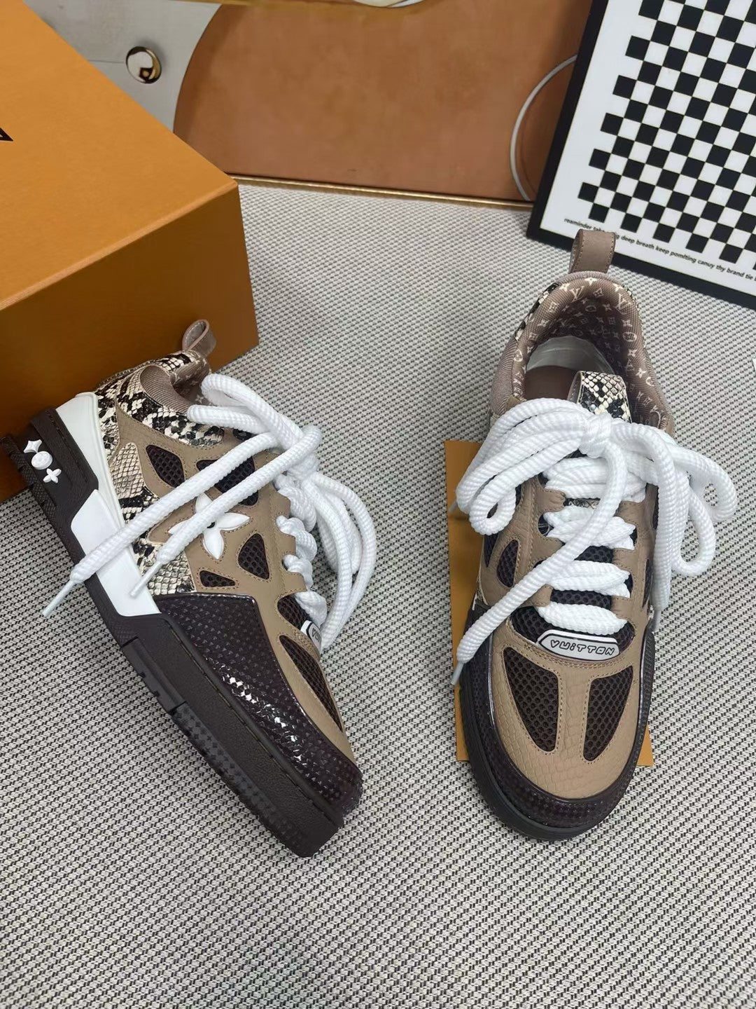 Louis Vuitton  Sneakers