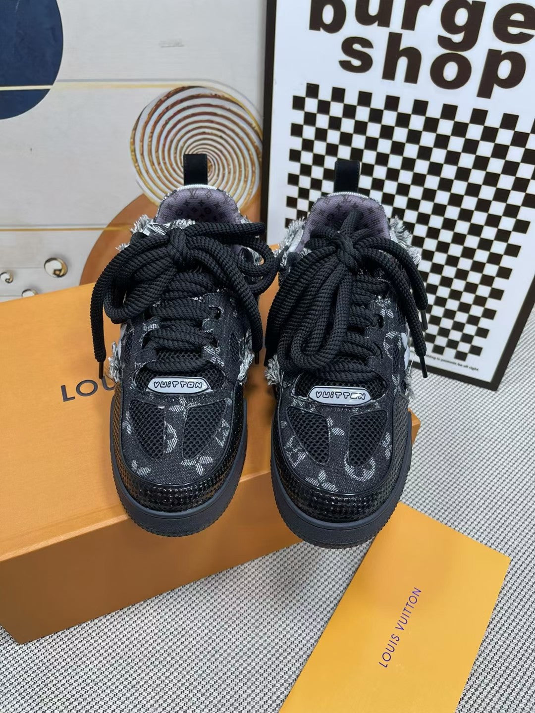 Louis Vuitton  Sneakers