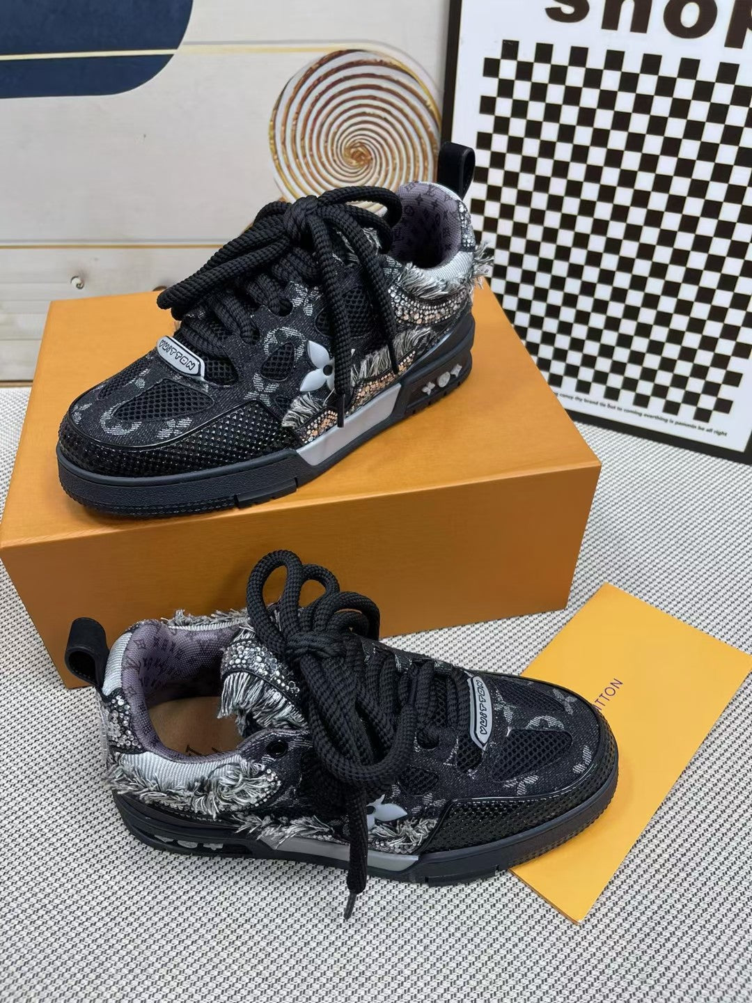 Louis Vuitton  Sneakers