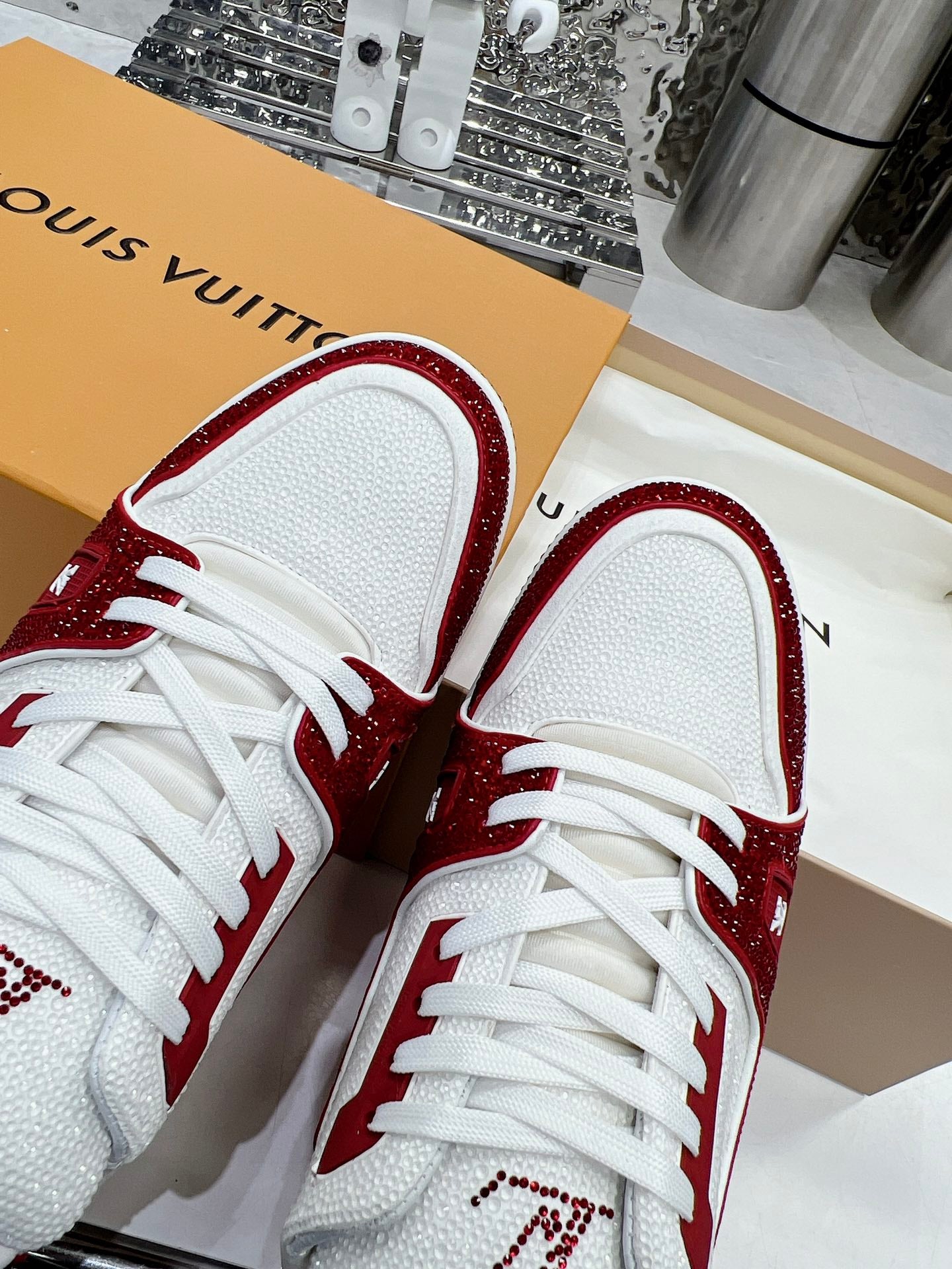 Louis Vuitton  Sneakers