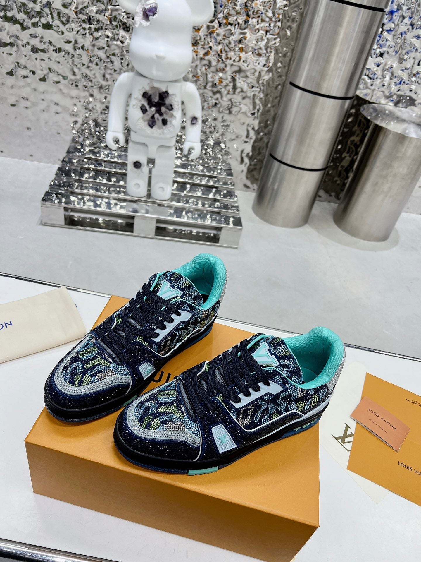 Louis Vuitton  Sneakers