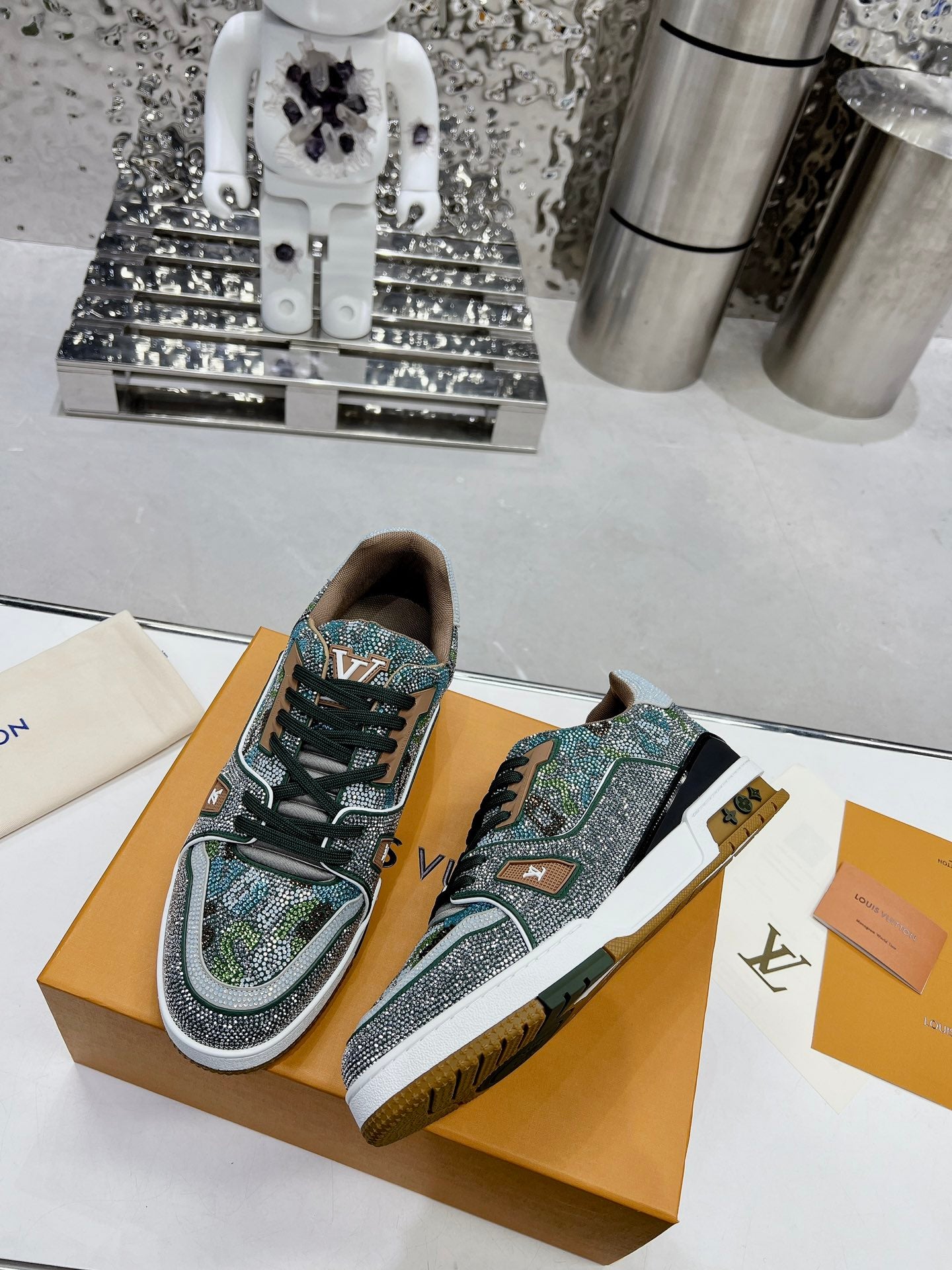 Louis Vuitton  Sneakers