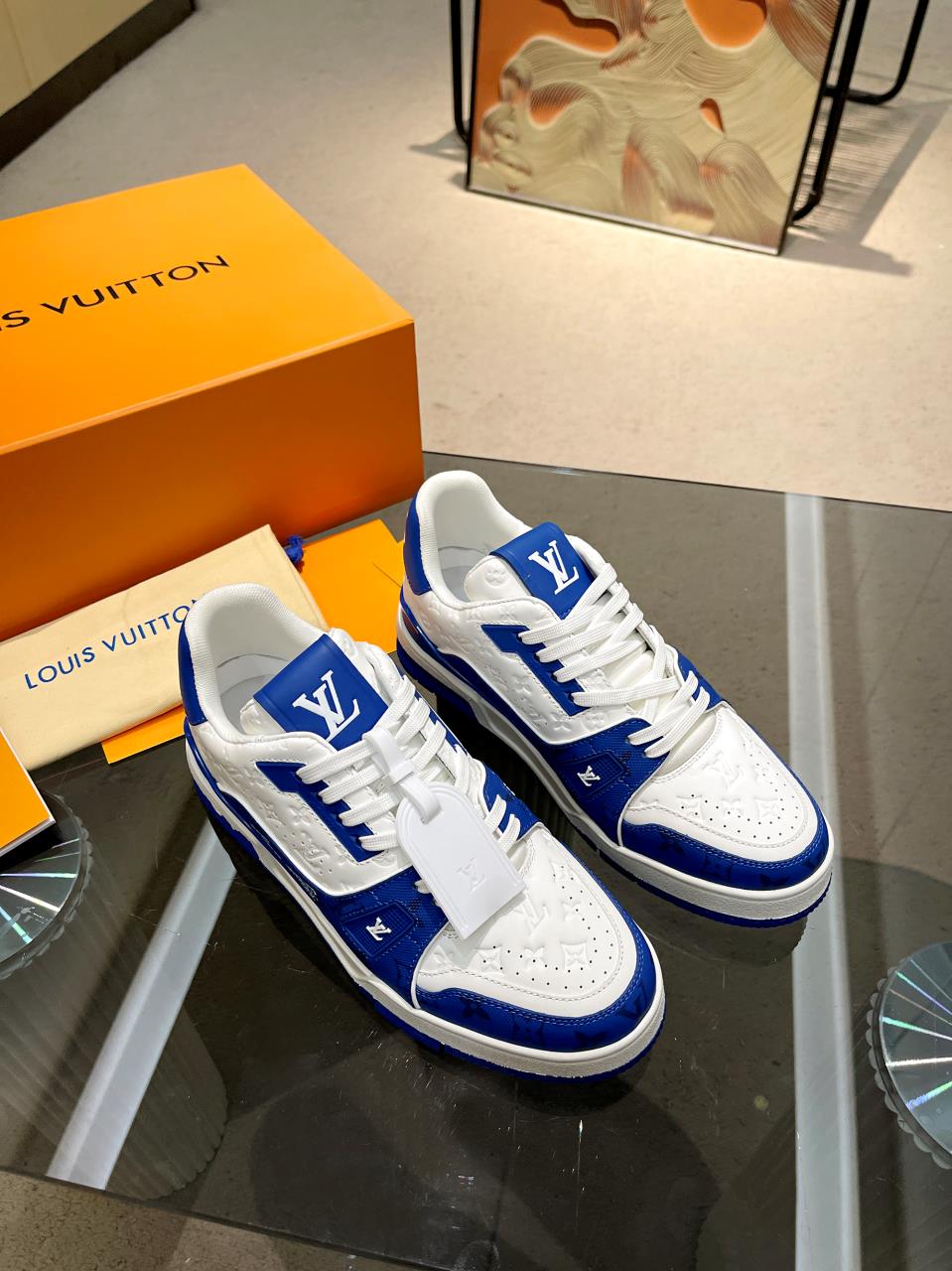 Louis Vuitton  Sneakers