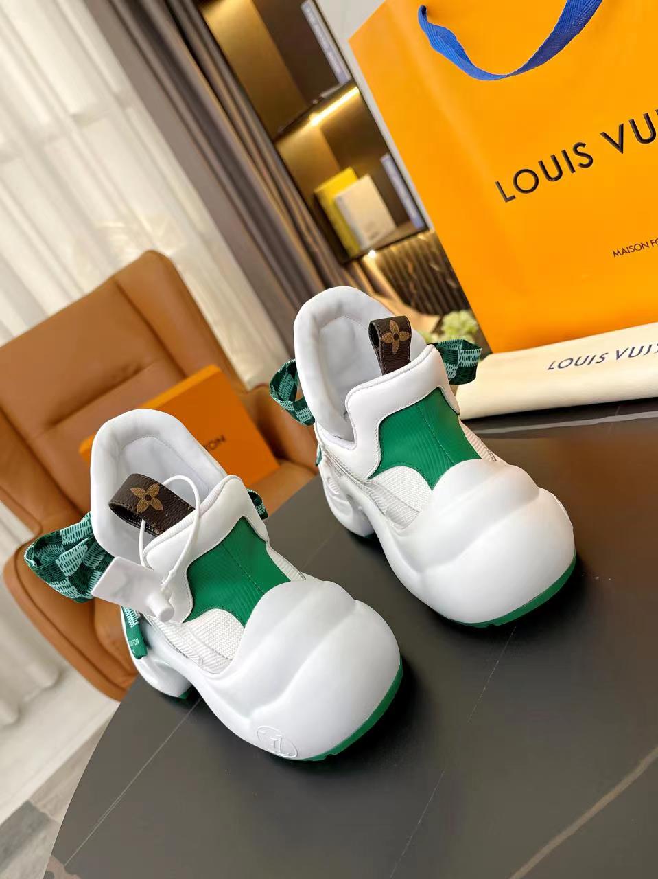 Louis Vuitton  Sneakers