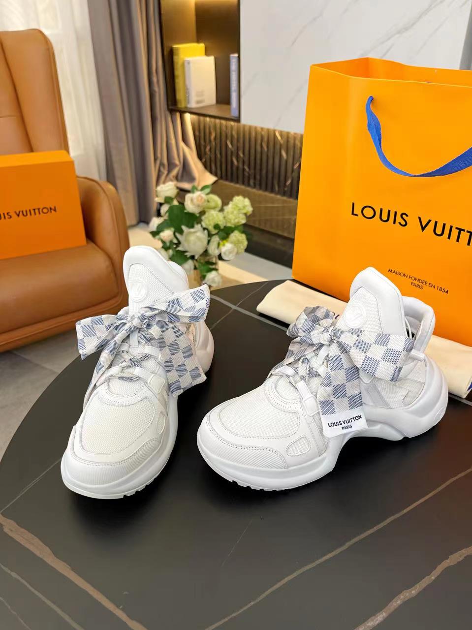 Louis Vuitton  Sneakers