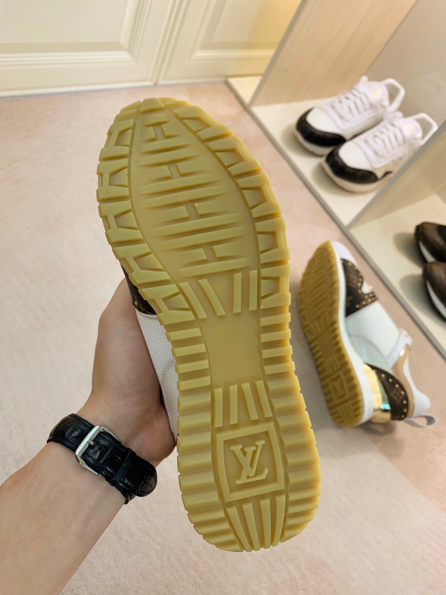 Louis Vuitton  Sneakers