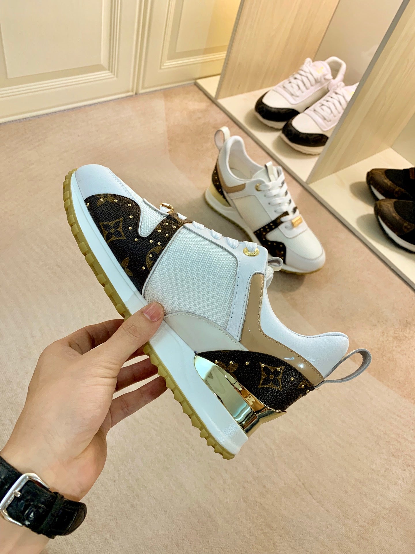 Louis Vuitton  Sneakers