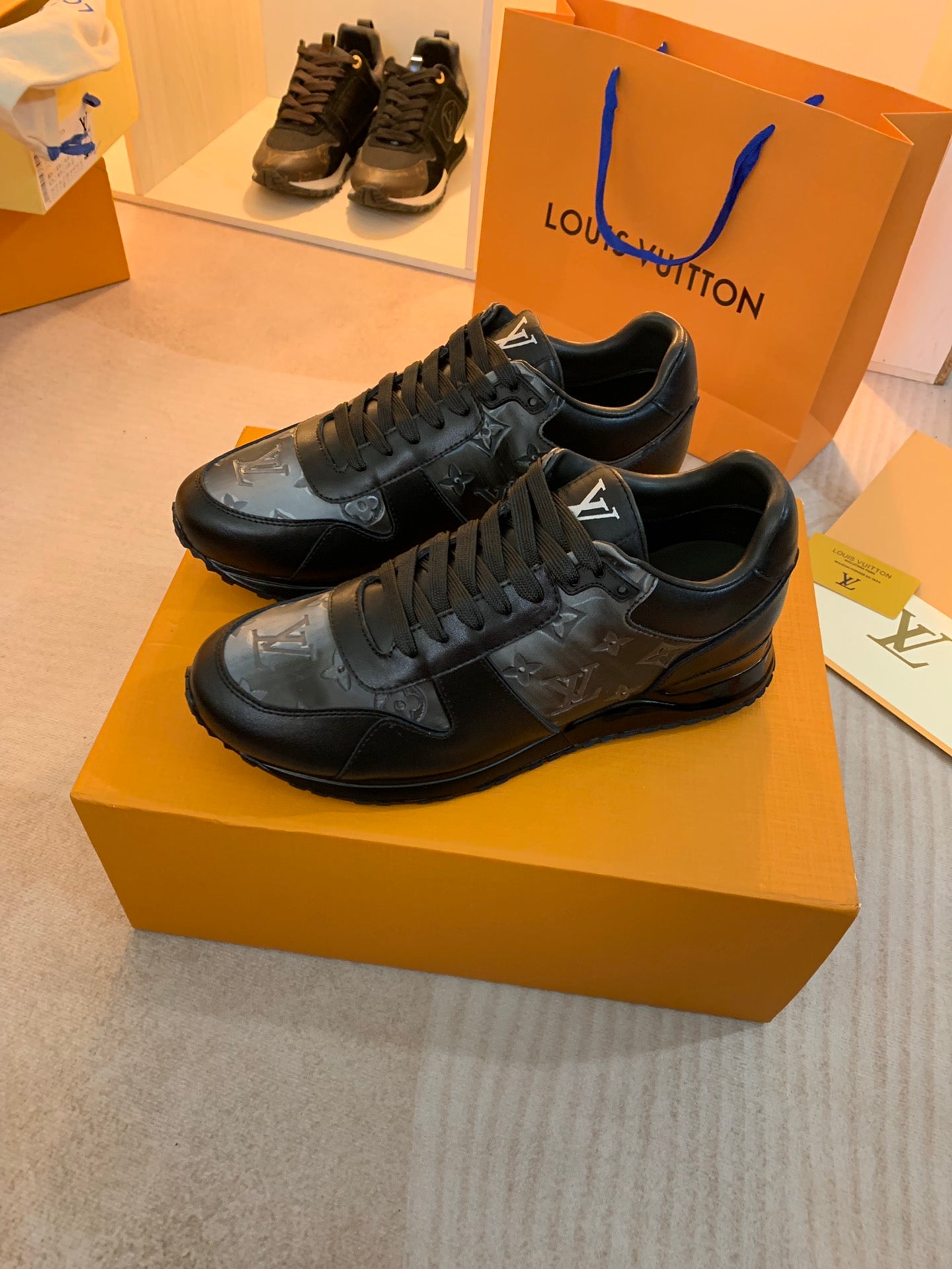 Louis Vuitton  Sneakers